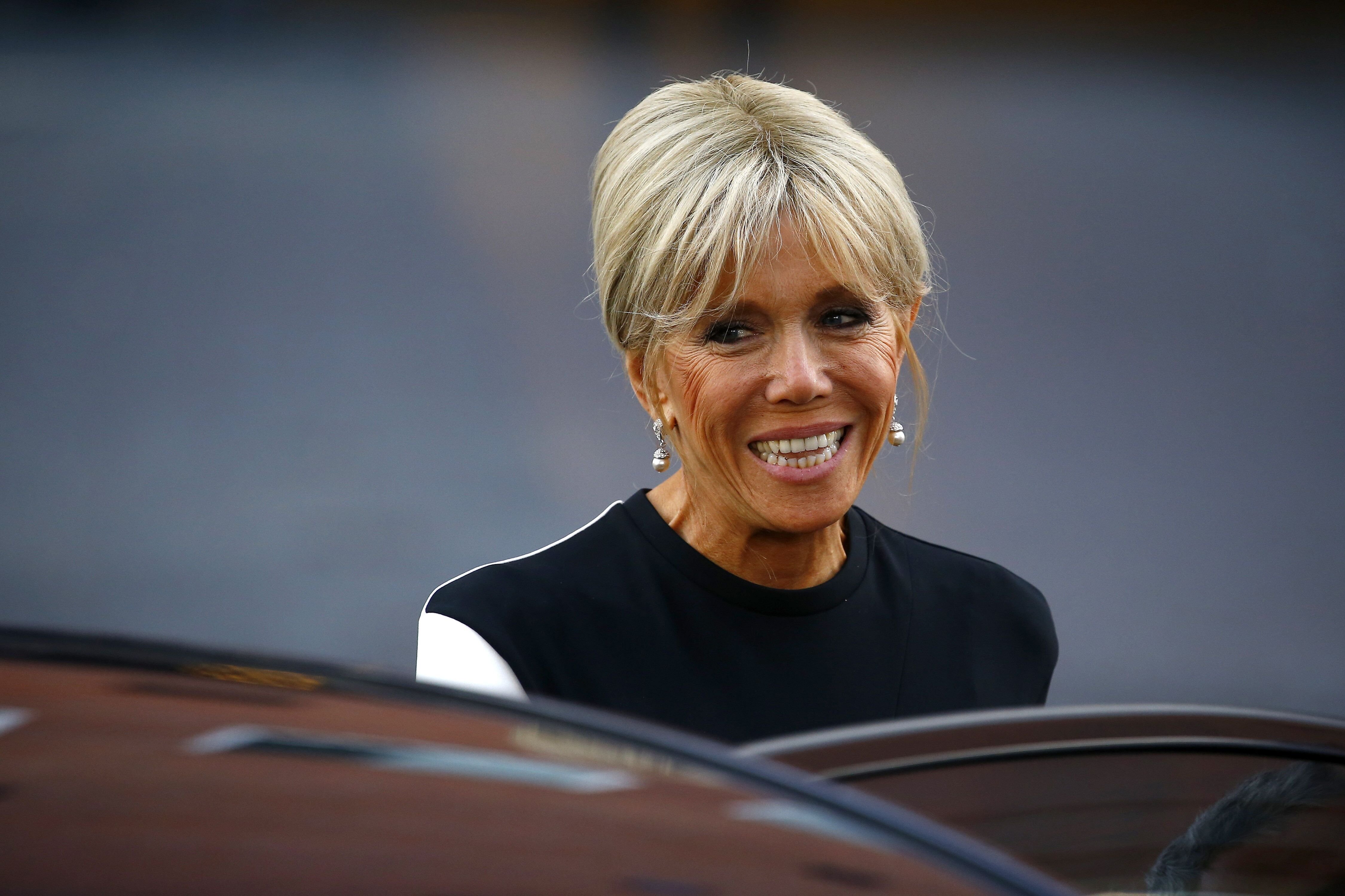 Brigitte Macron à la salle de concert philharmonique Elbphilharmonie le premier jour du sommet économique à Hambourg, en Allemagne. | Photo : Getty Images Brigitte Macron à la salle de concert philharmonique Elbphilharmonie le premier jour du sommet économique à Hambourg, en Allemagne. | Photo : Getty Images
