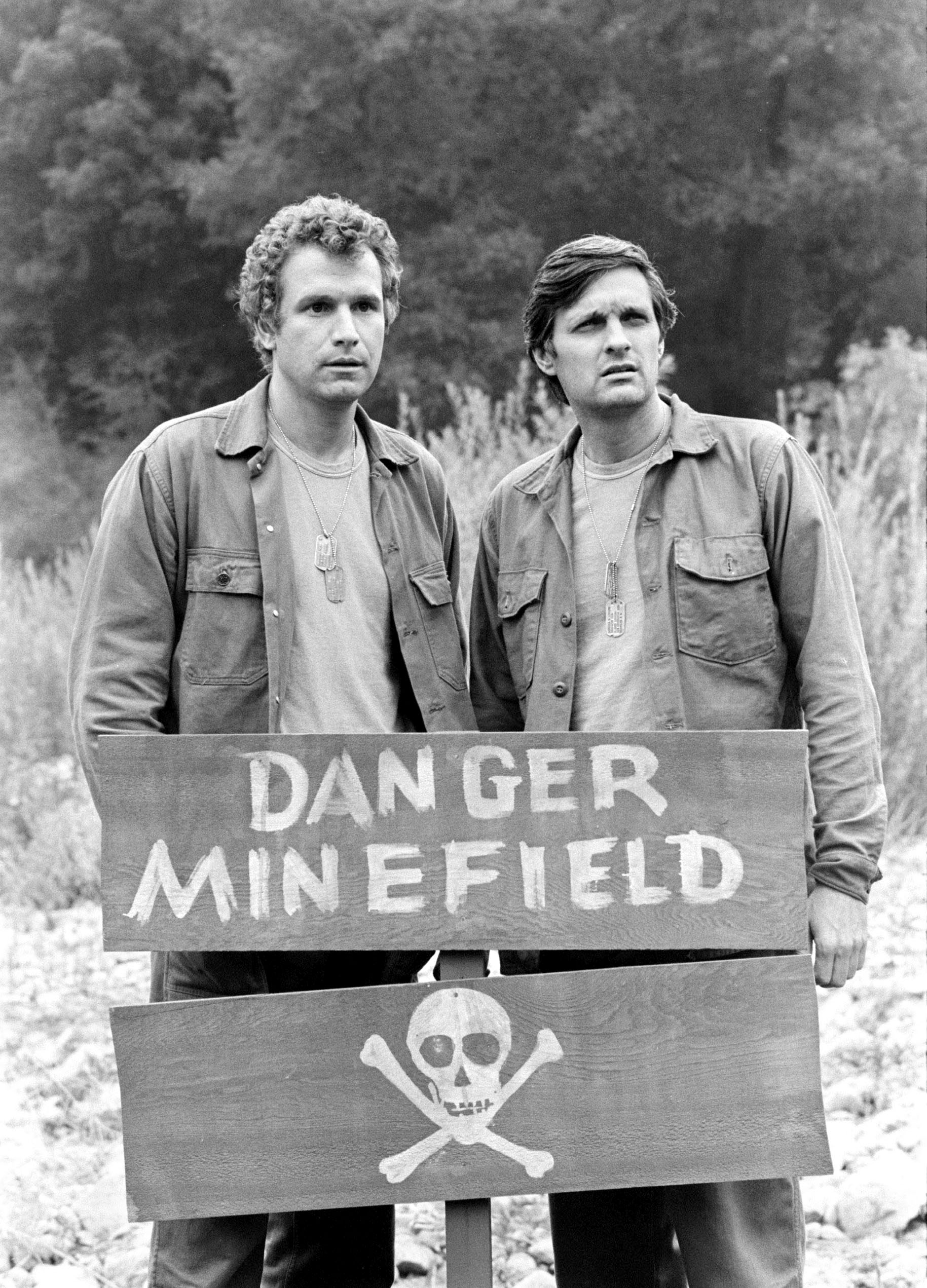   Alan Alda and Wayne Roger in a scene from the 'Kim' episode of the CBS television series "MASH" (M*A*S*H*)on October 20, 1973, in Los Angeles.  | Source: Getty Images