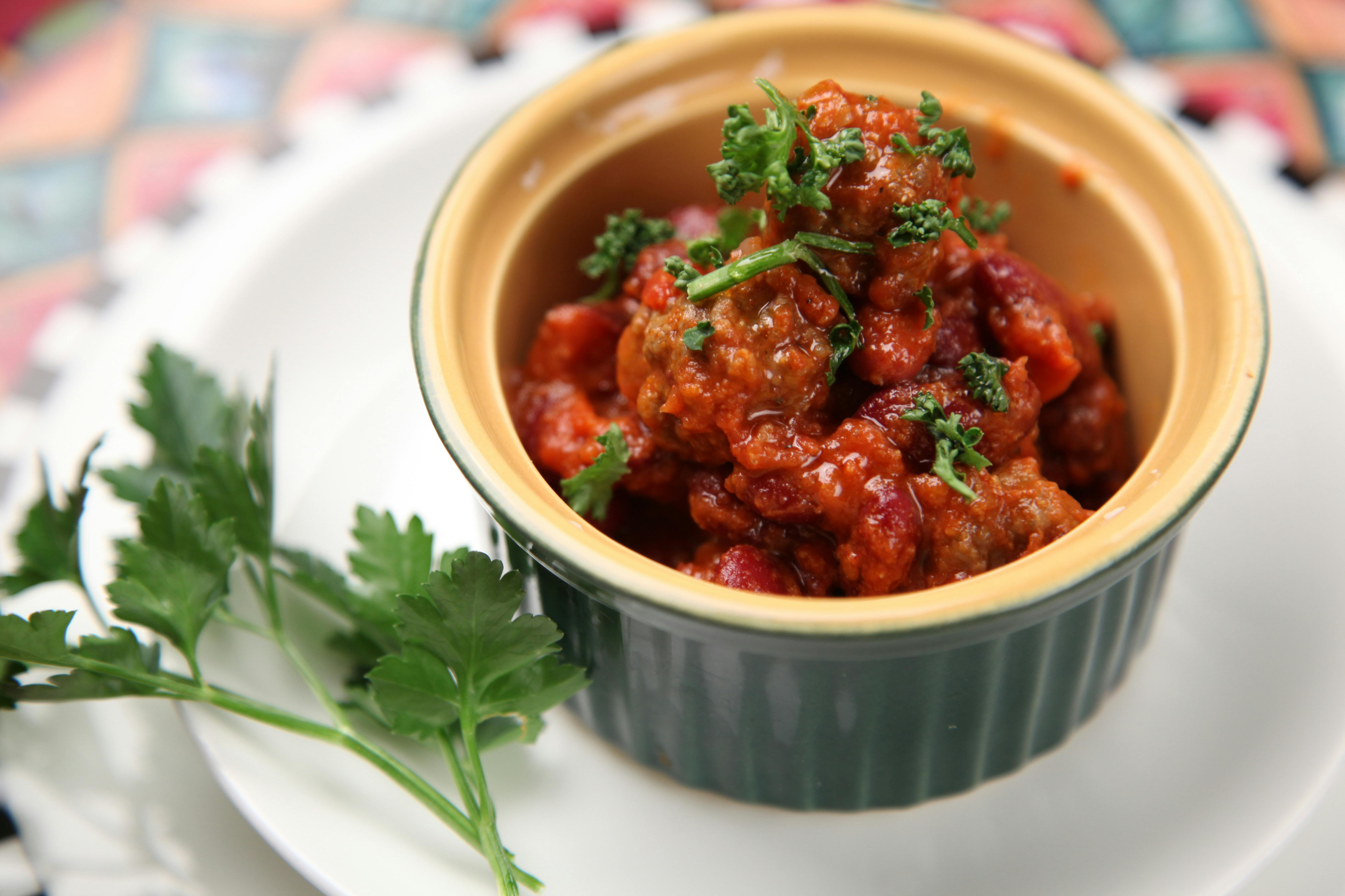 A ramekin filled with chili | Source: Pexels