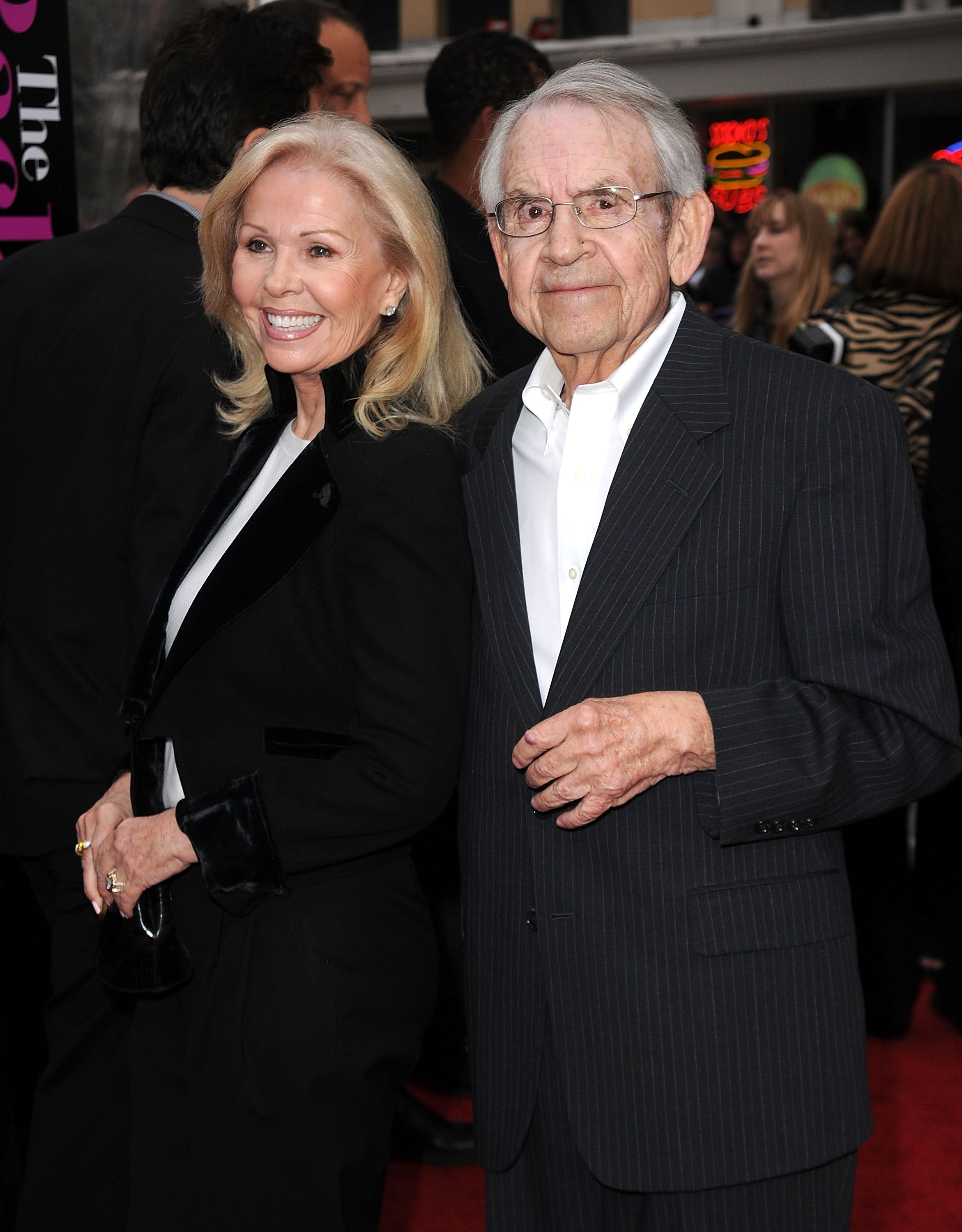 Tom Bosley and his wife actress Patricia Carr at at the premiere of 'The Back-Up Plan' in 2010 | Source: Getty Images