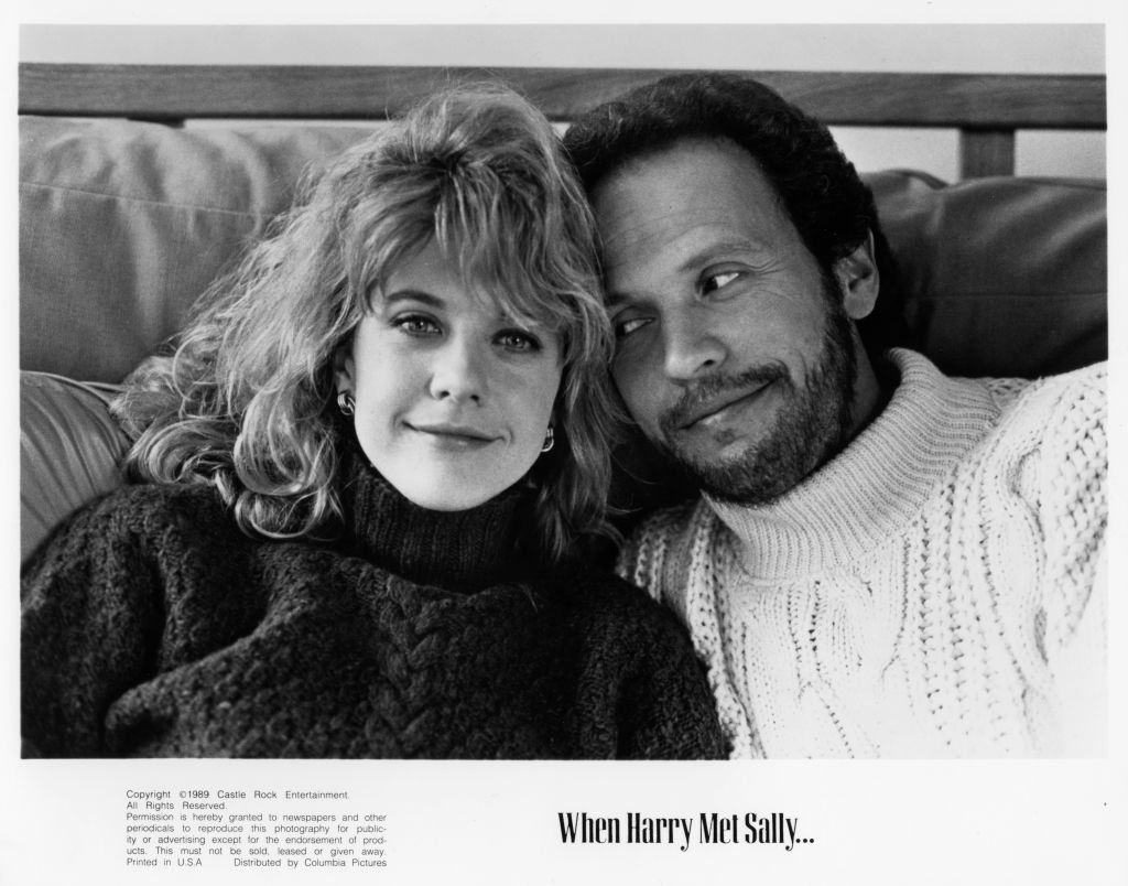  Meg Ryan and Billy Crystal pose for the movie "When Harry Met Sally" circa 1989. | Photo : Getty Images