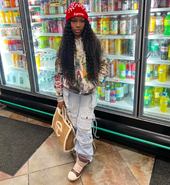 Toie Roberts posing for a photo, posted on March 17, 2024. | Source: Instagram/richforever