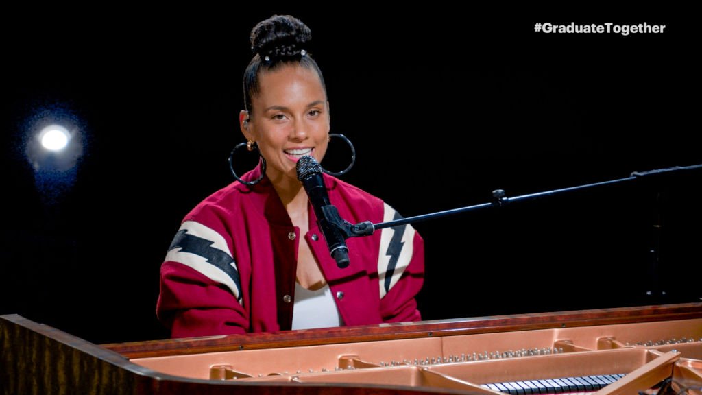 Alicia Keys performs during Graduate Together: America Honors the High School Class of 2020 in May 2020 | Photo: Getty Images