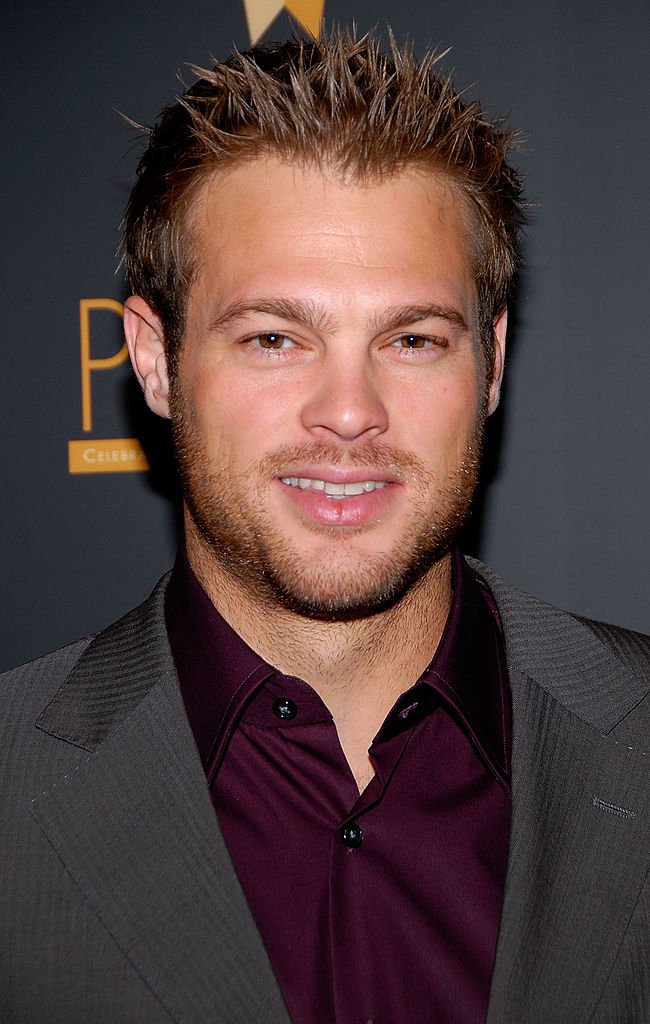 El actor George Stults llega a la 11ª entrega anual de los Premios PRISM en el Hotel Beverly Hills. | Foto: Getty Images El actor George Stults llega a la 11ª entrega anual de los Premios PRISM en el Hotel Beverly Hills. | Foto: Getty Images