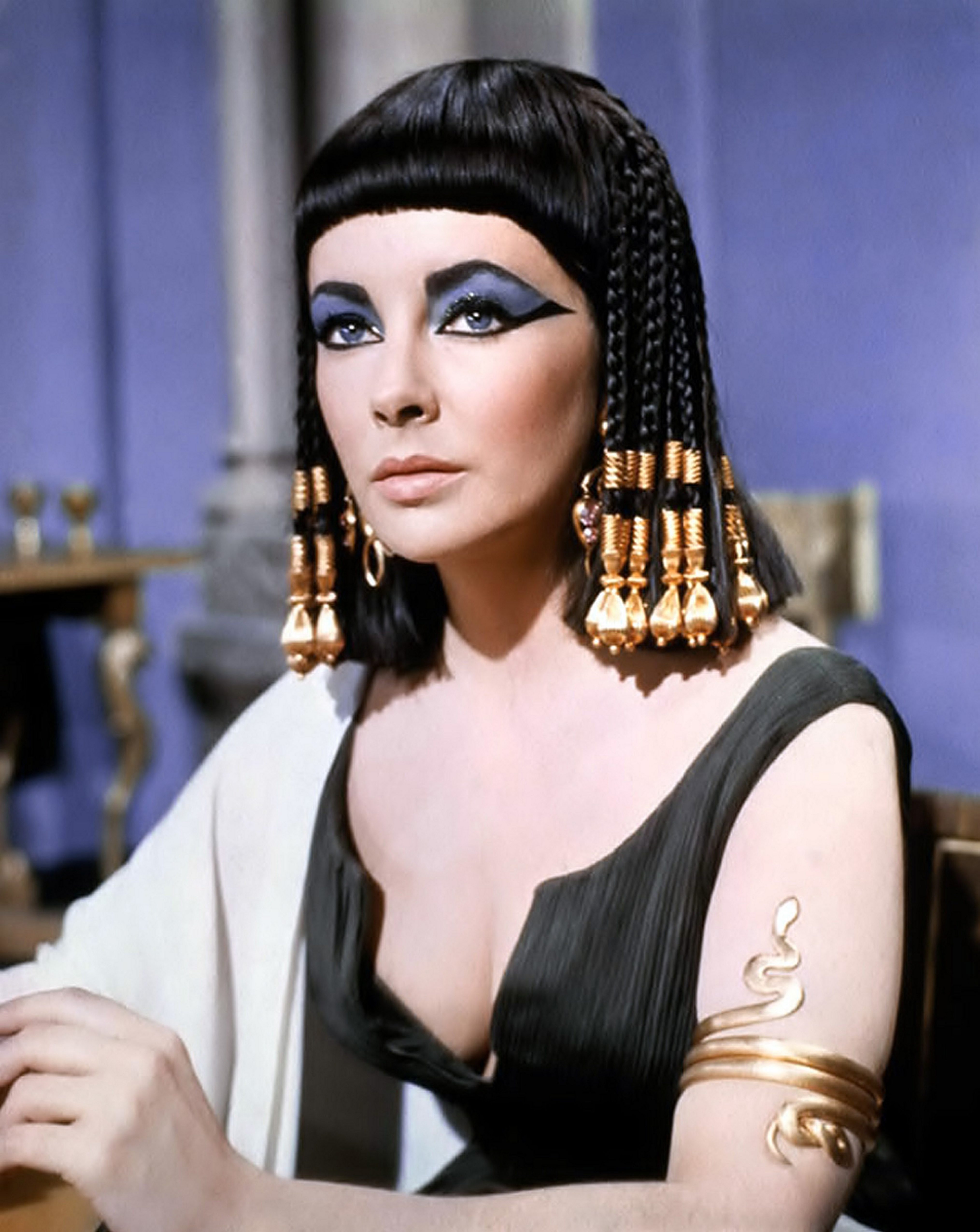 Elizabeth Taylor as Cleopatra in the 1963 film | Source: Getty Images