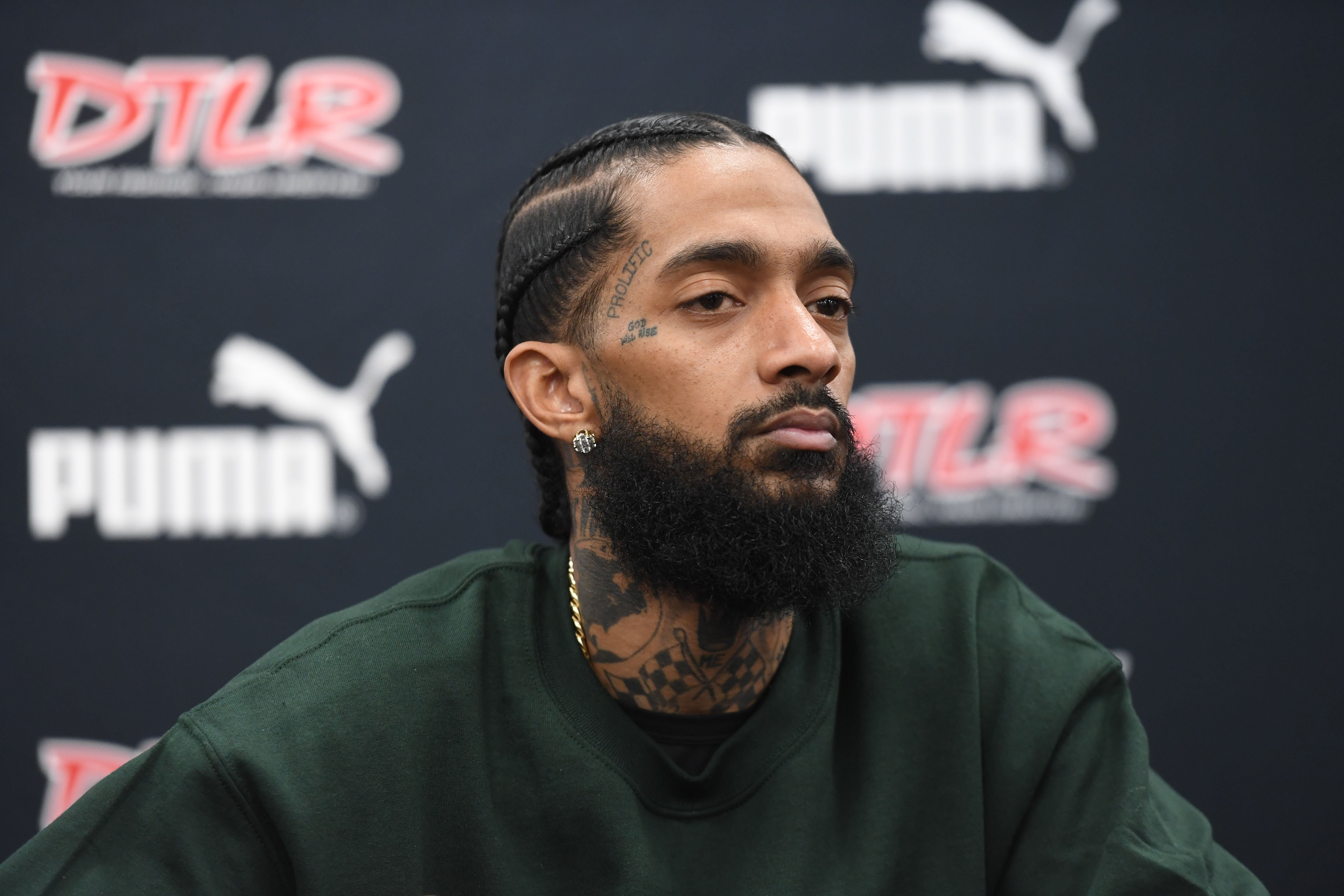 Nipsey Hussle attends his "Victory Lap" CD Signing at DTLR on February 25, 2018. | Photo: GettyImages