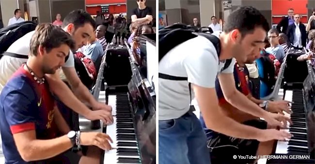 Two complete strangers stole hearts at an impromptu piano perfomance right on train station