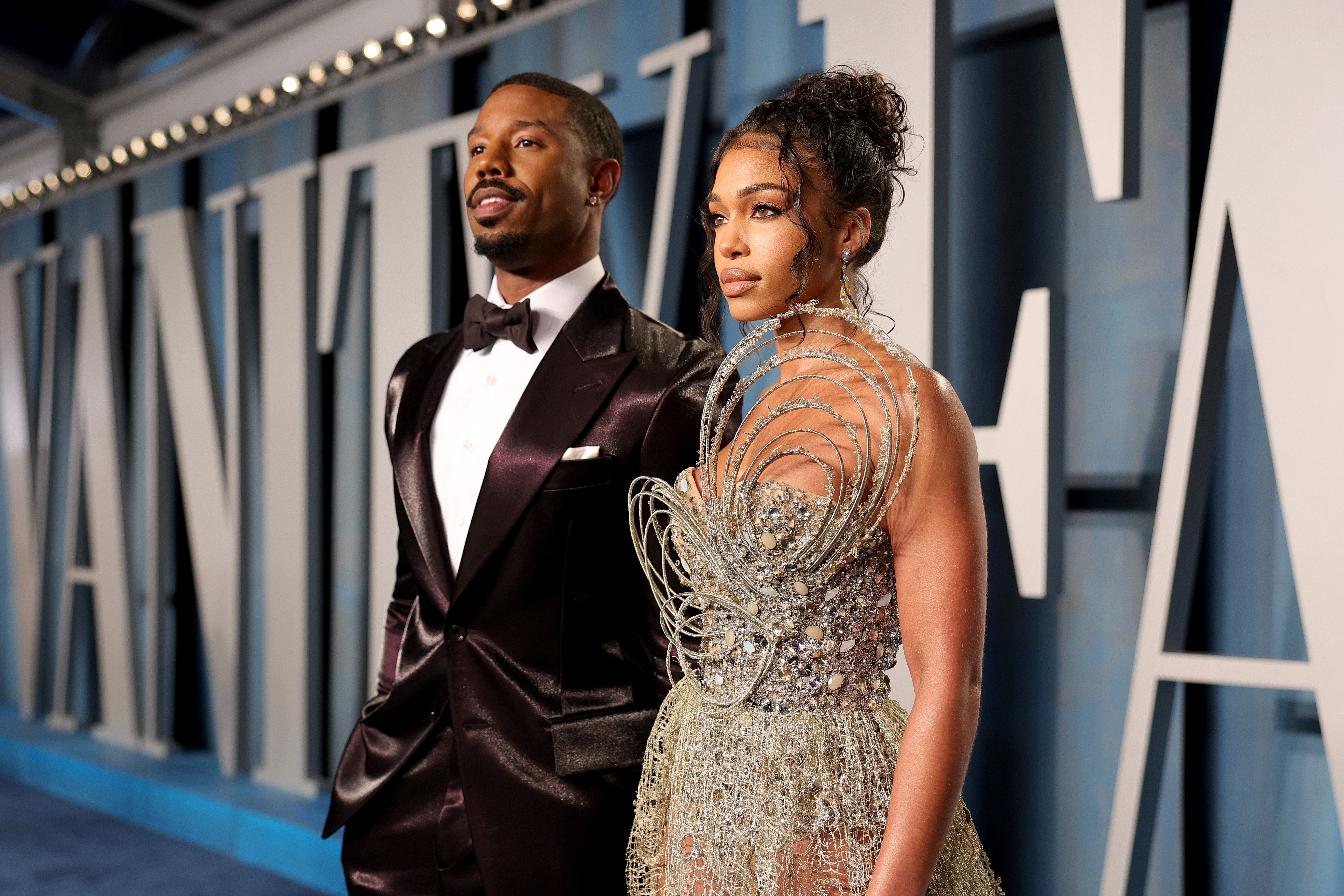 Michael B. Jordan and Lori Harvey posed at the 2022 Vanity Fair Oscar Party hosted by Radhika Jones in Beverly Hills | Source: Getty Images
