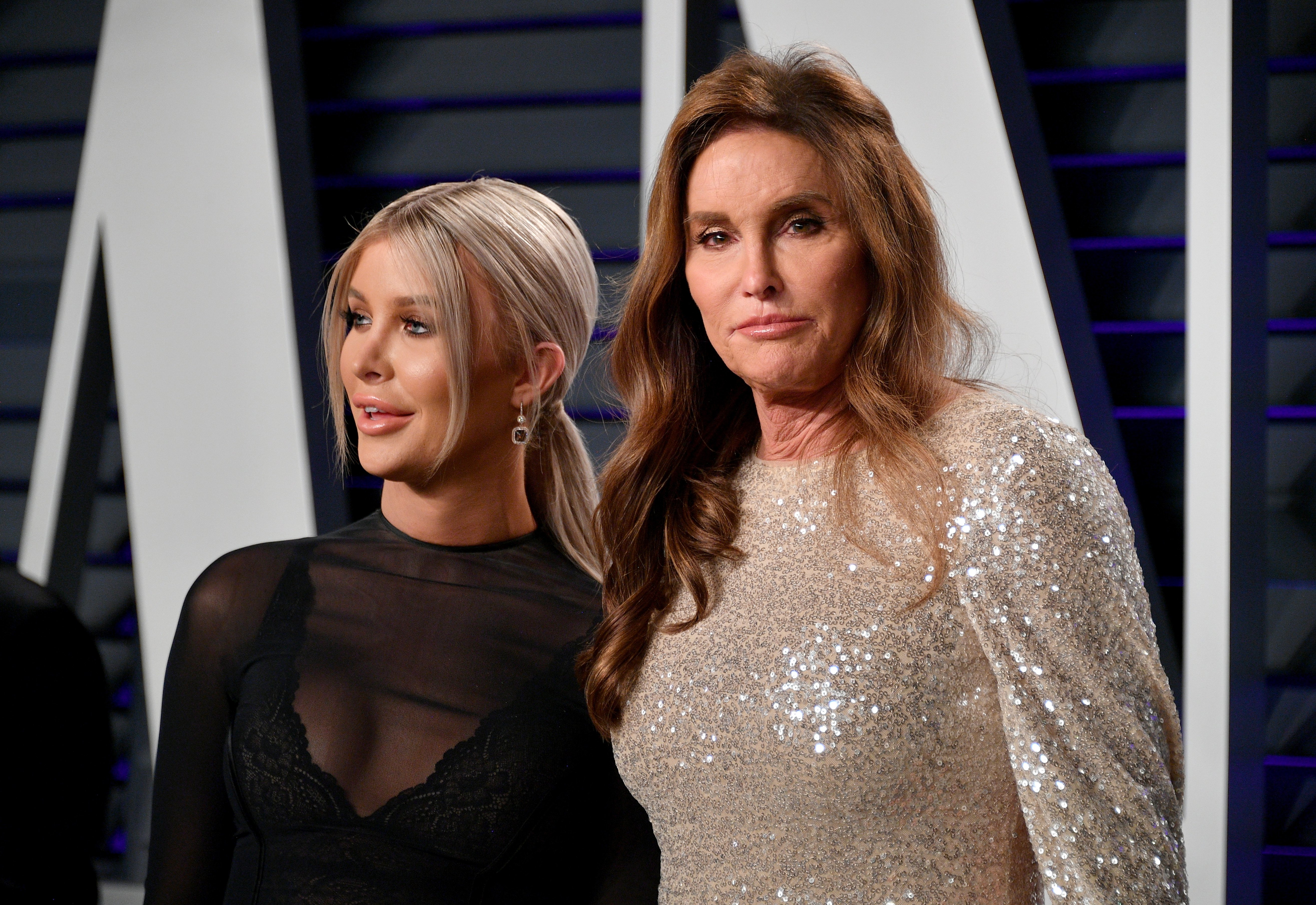 Caitlyn Jenner et Sophia Hutchins à la soirée des Oscars 2019 à la Vanity Fair | Photo: Getty Images