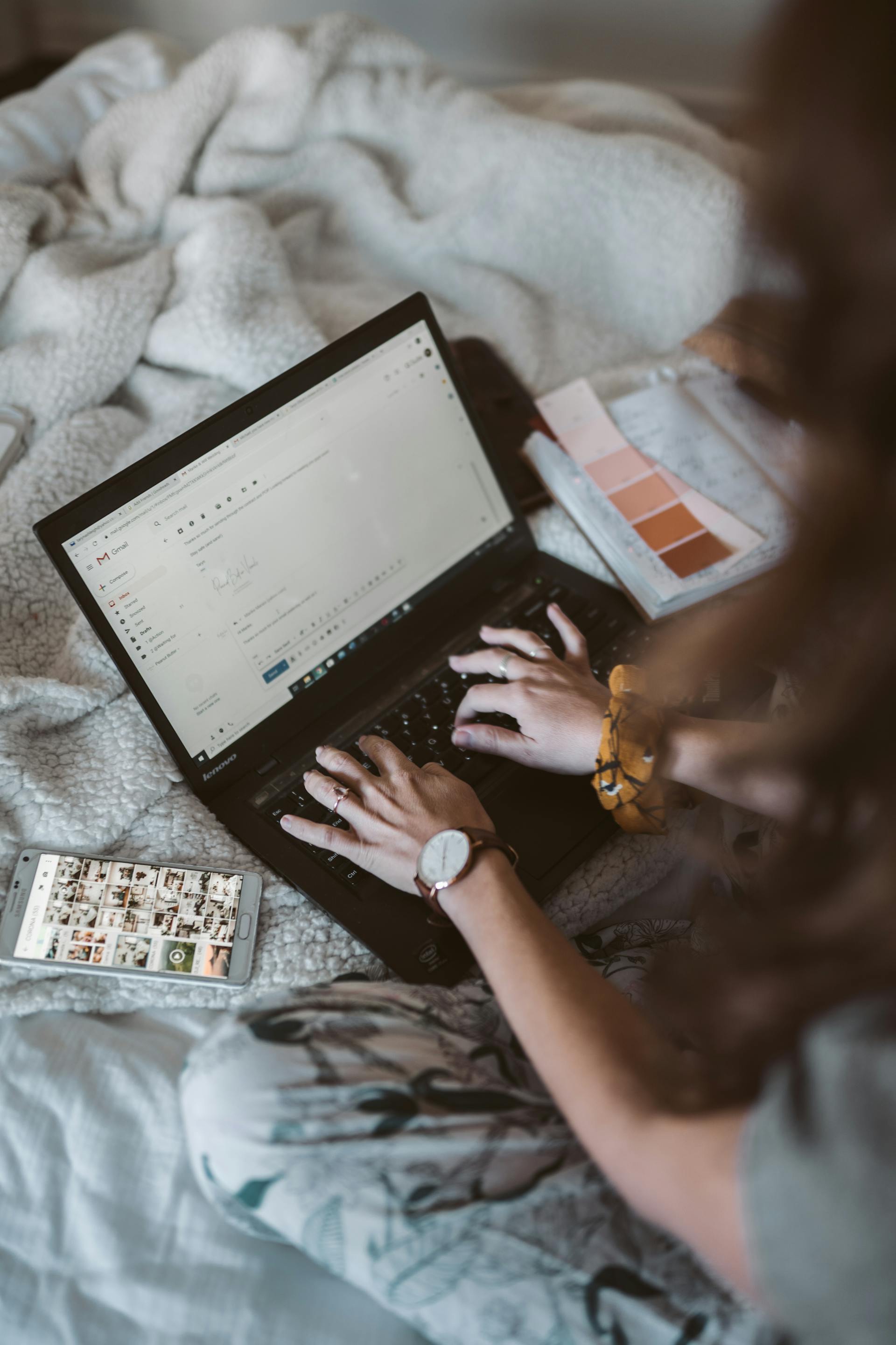 A person using a laptop | Source: Pexels