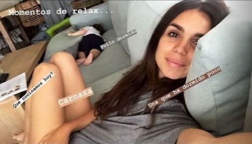 Elena comparte "momento relax" con su hijo | Foto: Instagram Stories/elenafuriase Elena comparte "momento relax" con su hijo | Foto: Instagram Stories/elenafuriase