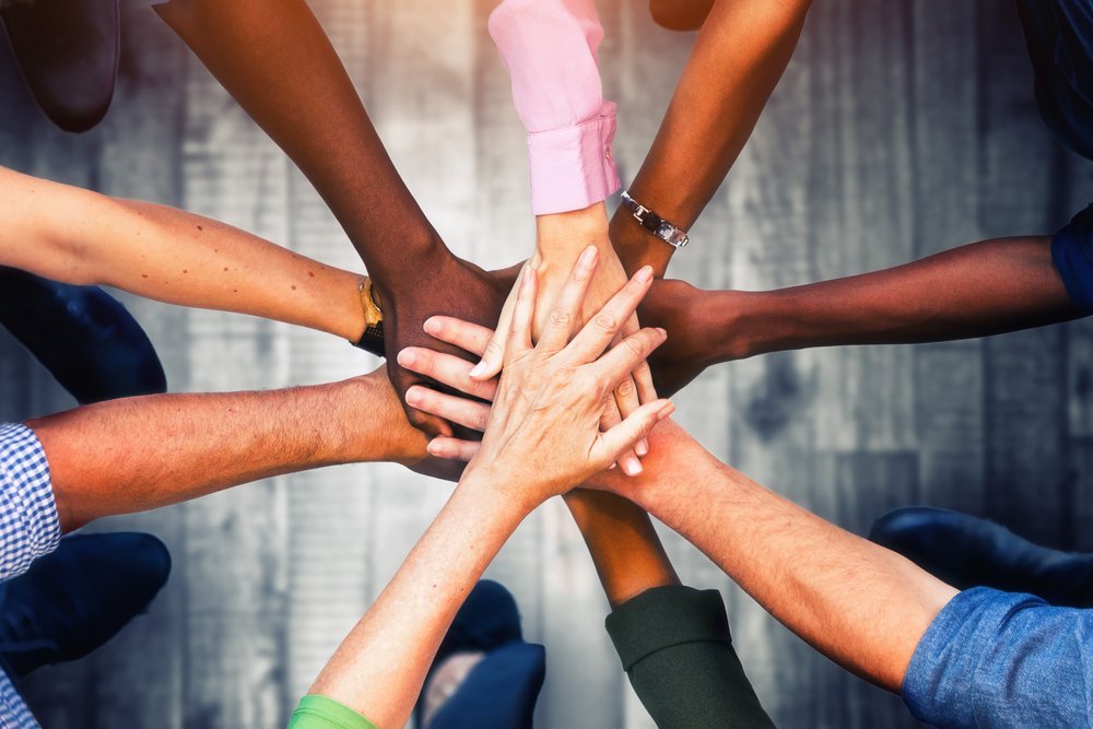 Travail d'équipe. | Photo : Shutterstock