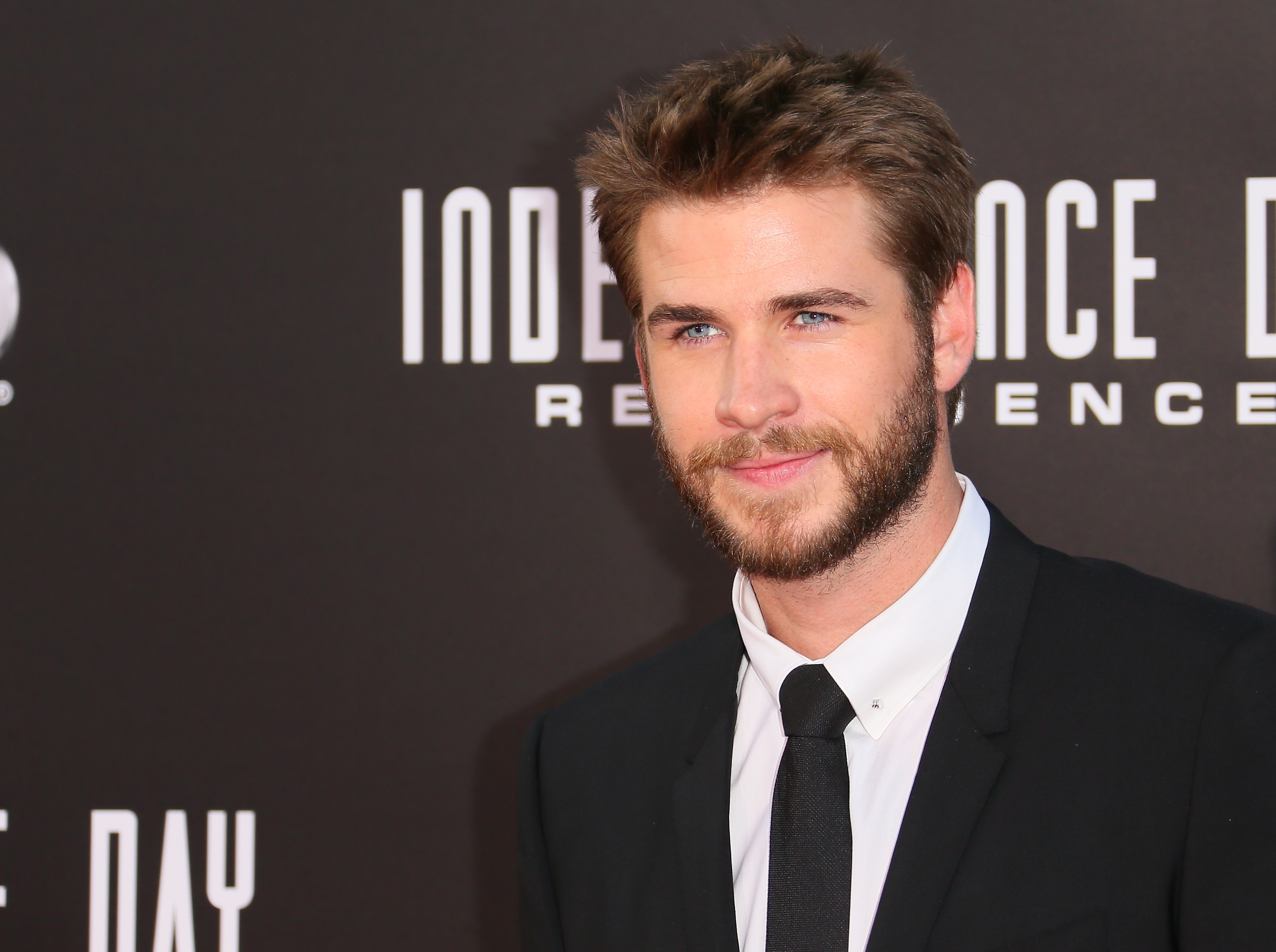 Liam Hemsworth at TCL Chinese Theatre on June 20, 2016, in Hollywood, California. | Source: Getty Images