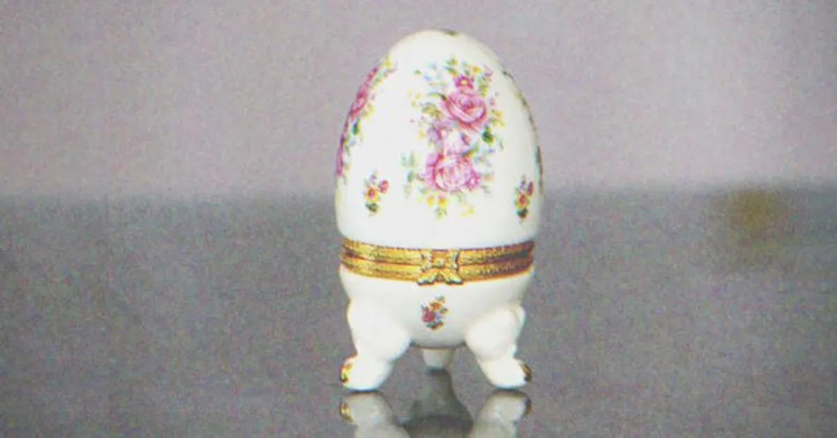 J'ai trouvé un véritable trésor dans un modeste petit œuf | Source : Shutterstock.com