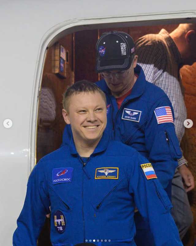 Aleksandr Gorbunov smiles after returning to Earth from Space | Source: Instagram/nasajohnson