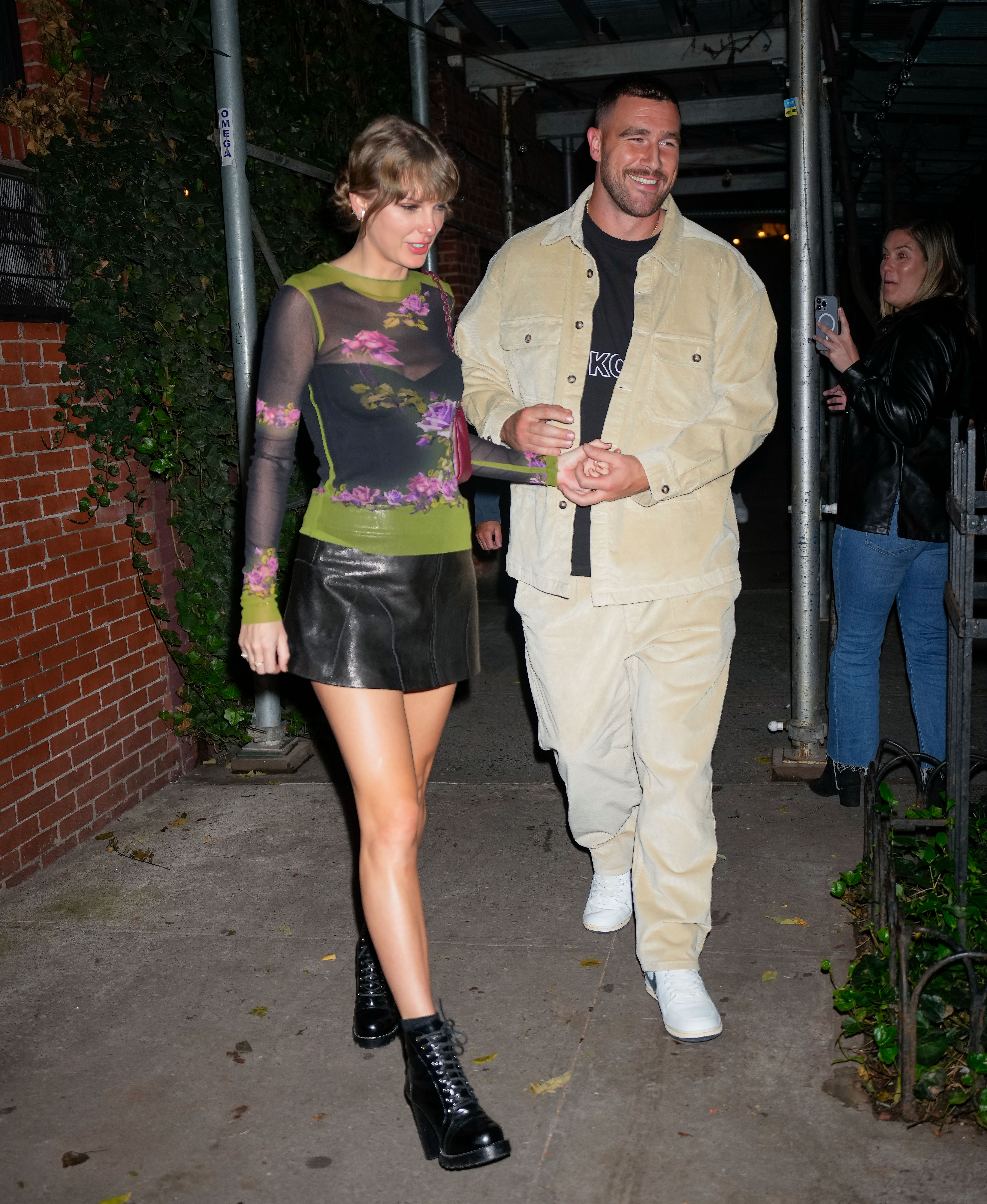 Travis Kelce and Taylor Swift have dinner at Waverly Inn on October 15, 2023 in New York City | Source: Getty Images