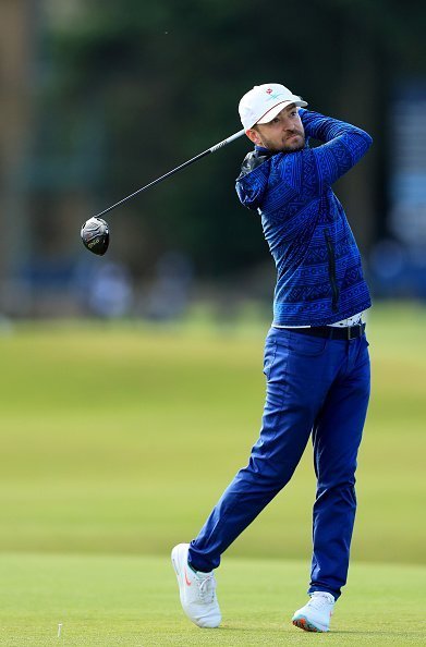 Justin Timberlake the American musician plays his tee shot on the fourth hole during the third round of the Alfred Dunhill Links Championship | Photo: Getty Images