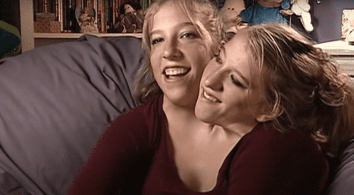 Siamese Twins Abby And Brittany Hensel Reveal The Secret That Will Tear The...