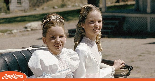 Actresses Melissa Gilbert and Melissa Sue Anderson on a scene of the TV series, "Little House on the Prairie." | Photo: Getty Images