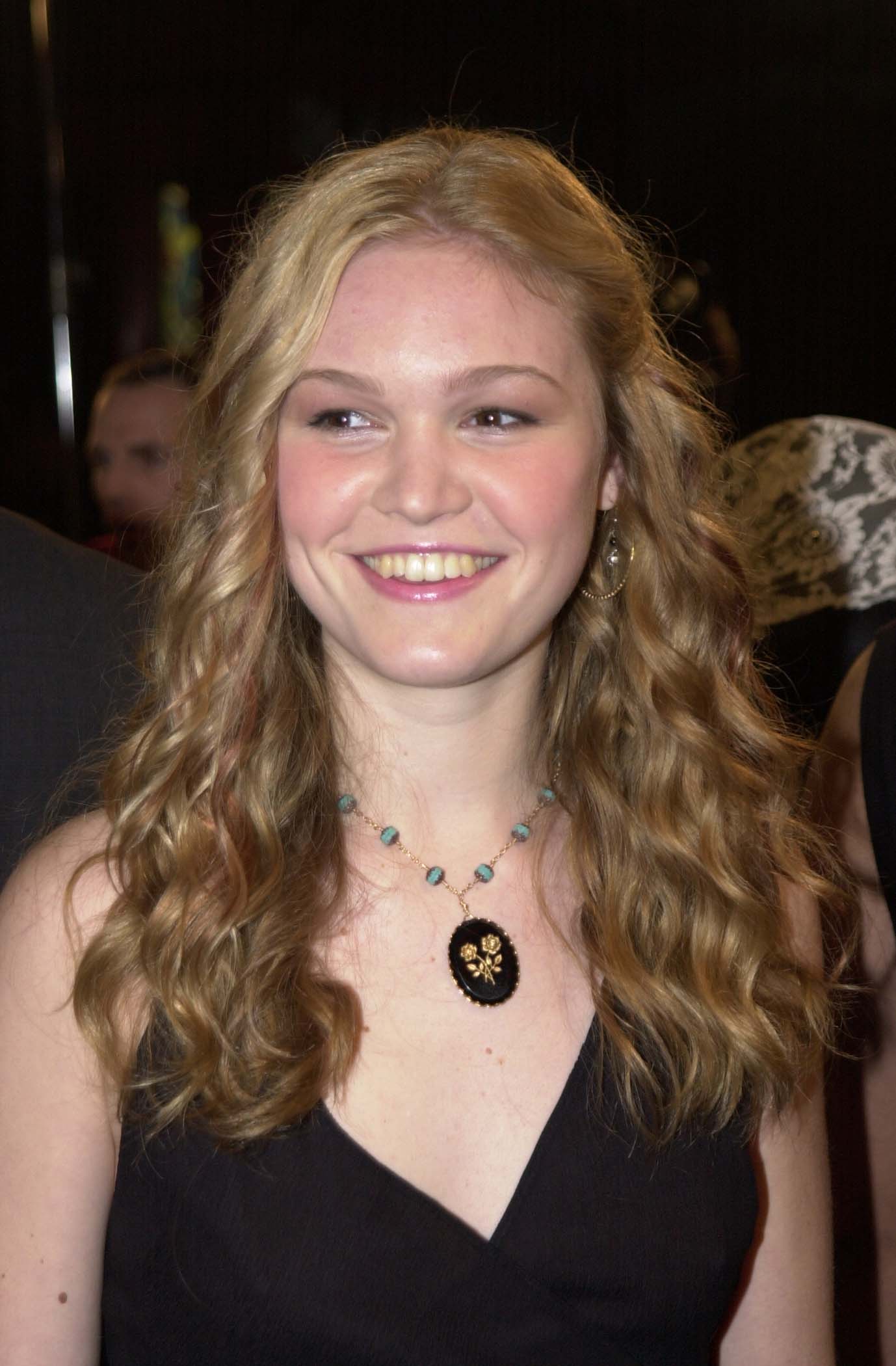 Julia Stiles Now Here's What Happened to 'The Thinking Teenager's