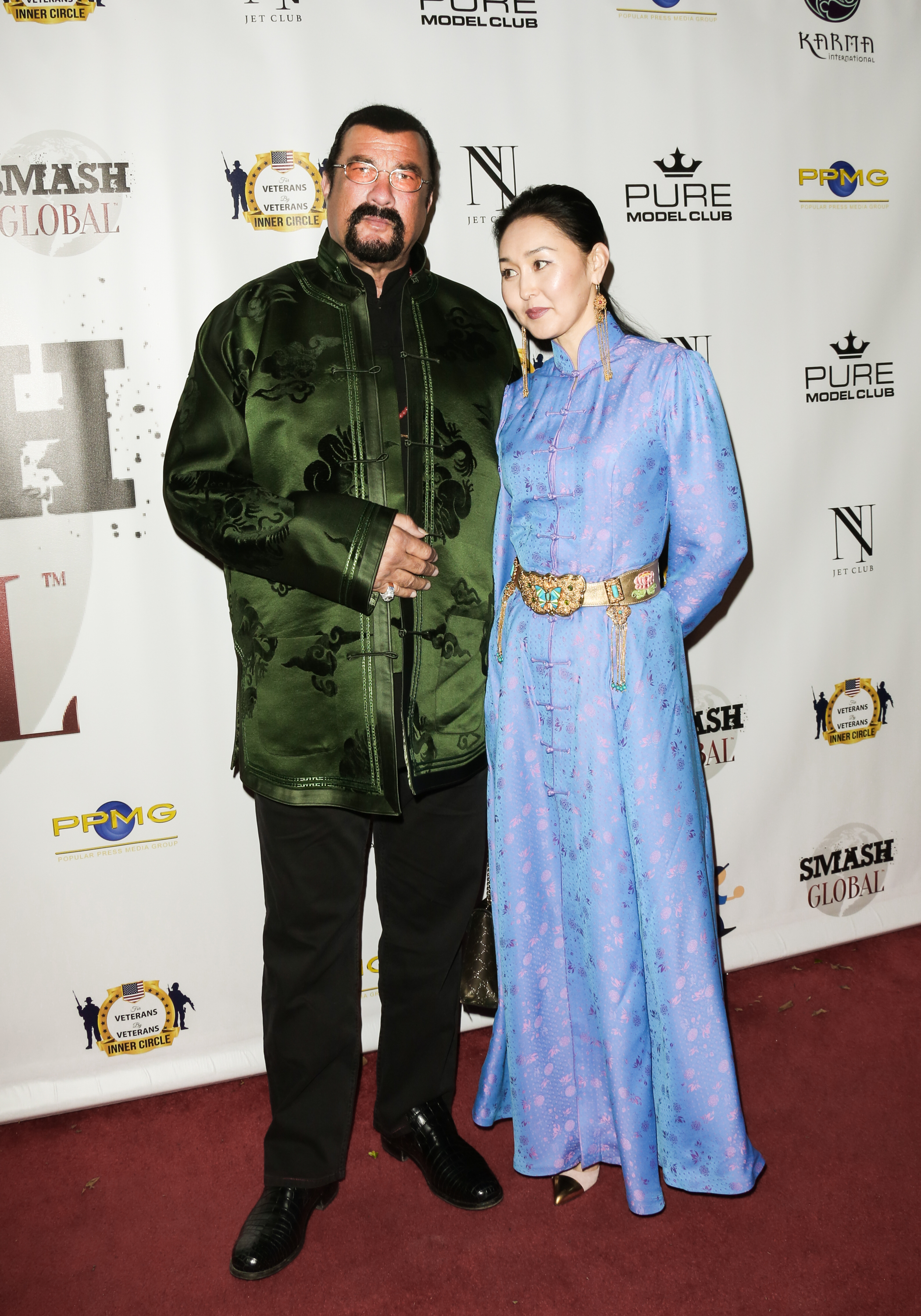 Steven Seagal and Erdenetuya Seagal attend the SMASH Global V pre-Oscar fight at Taglyan Complex on February 23, 2017, in Los Angeles, California. | Source: Getty Images
