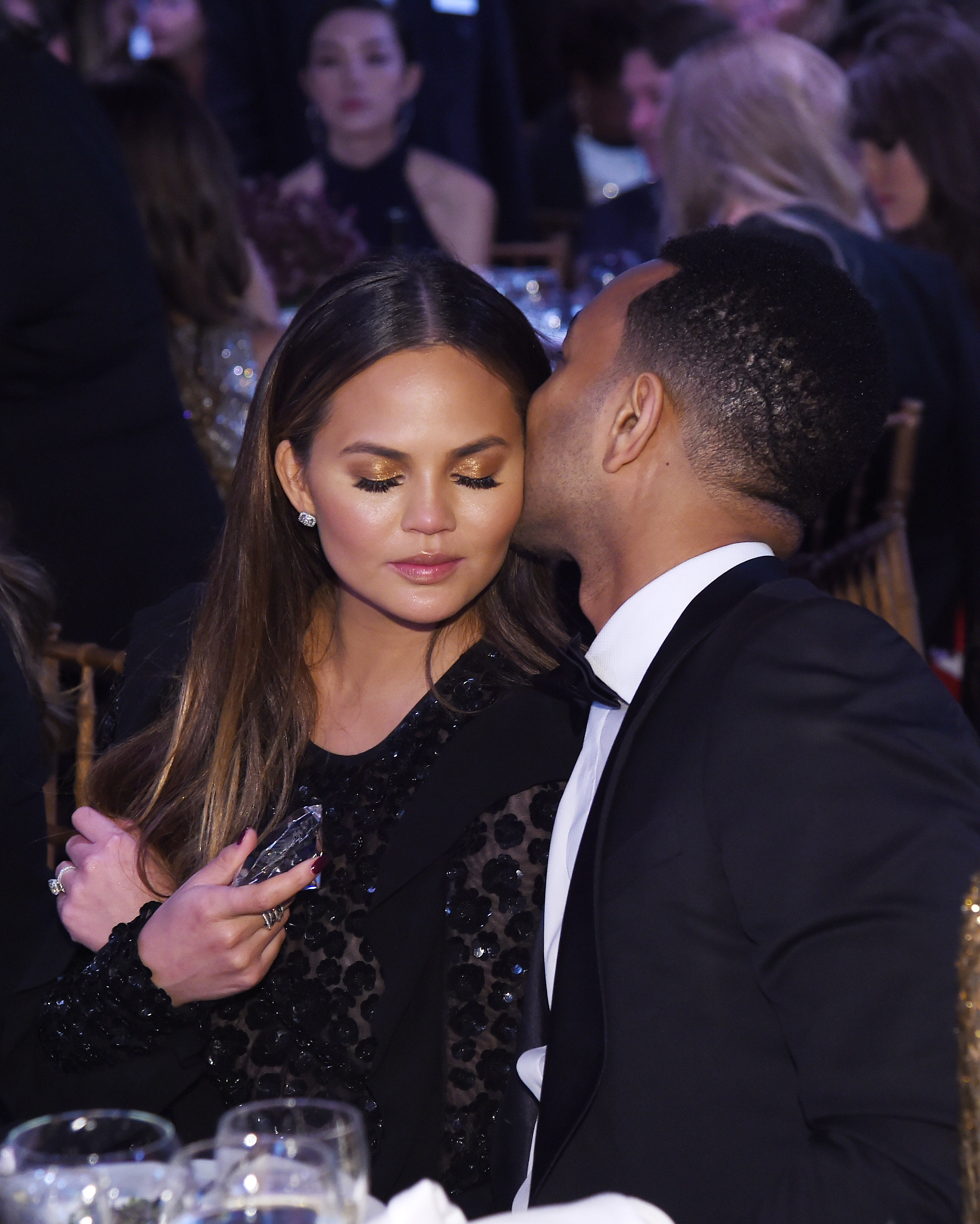 Chrissy Teigen and John Legend at the God's Love We Deliver Golden Heart Awards in New York City, 2016. | Source: Getty Images