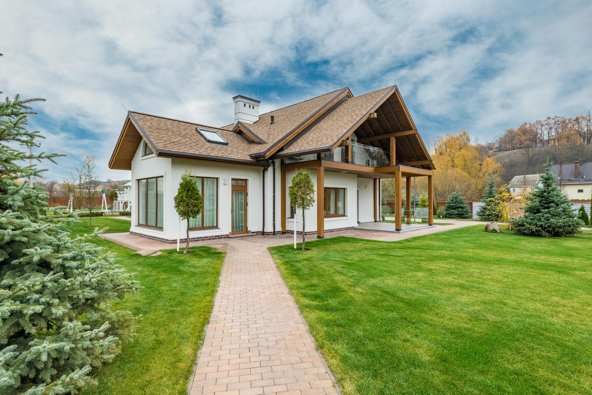 A small white cottage | Source: Pexels