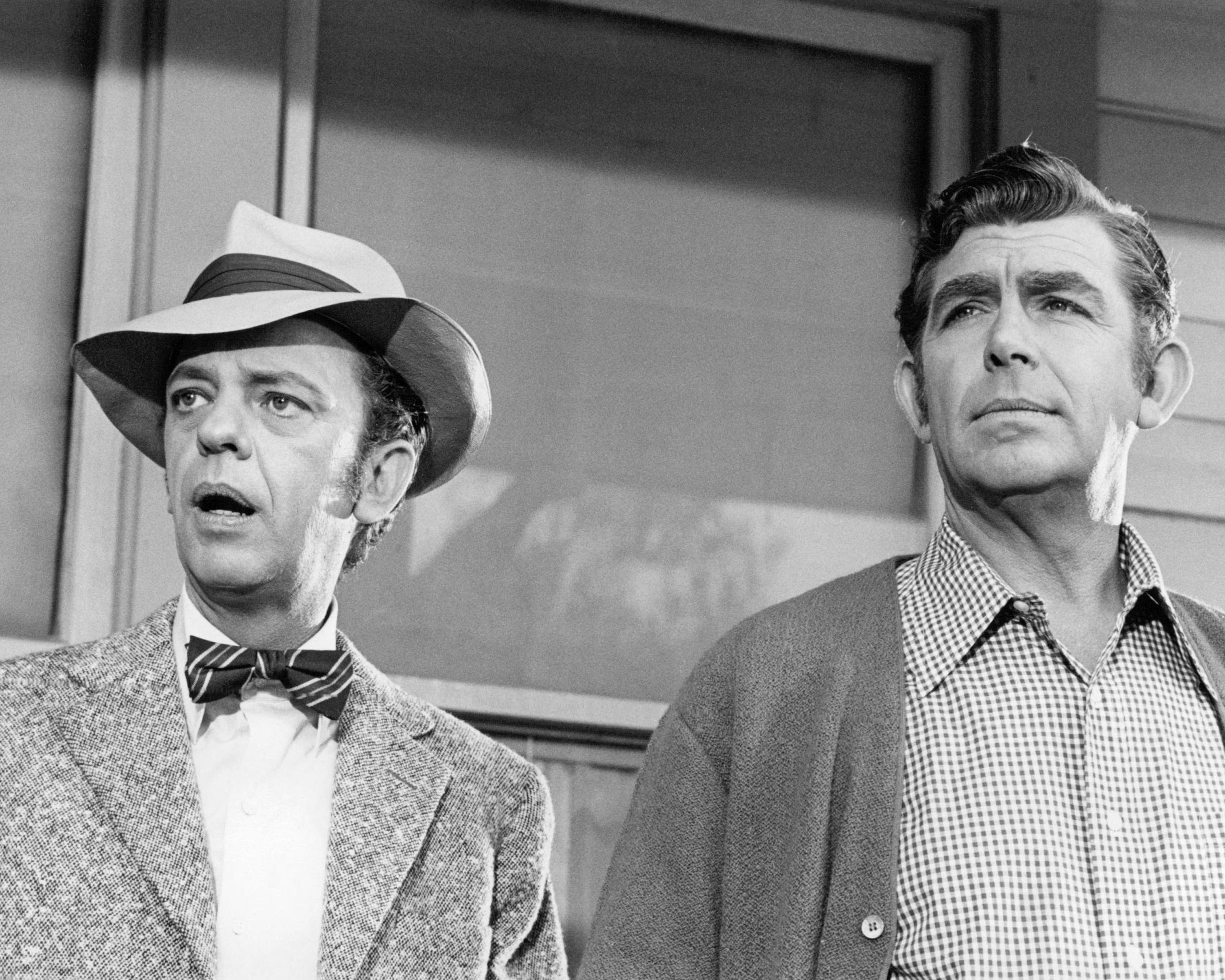American actors Don Knotts, as Barney Fife, and Andy Griffith (1926 - 2012), as Sheriff Andy Taylor in the US sitcom 'The Andy Griffith Show', circa 1965. | Source: Getty Images