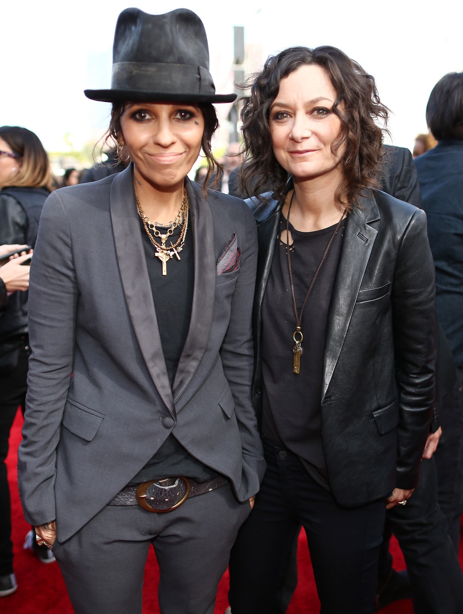 Linda Perry and actress Sara Gilbert attend the 2014 MTV Movie Awards at Nokia Theatre L.A. Live | Photo: Getty Images