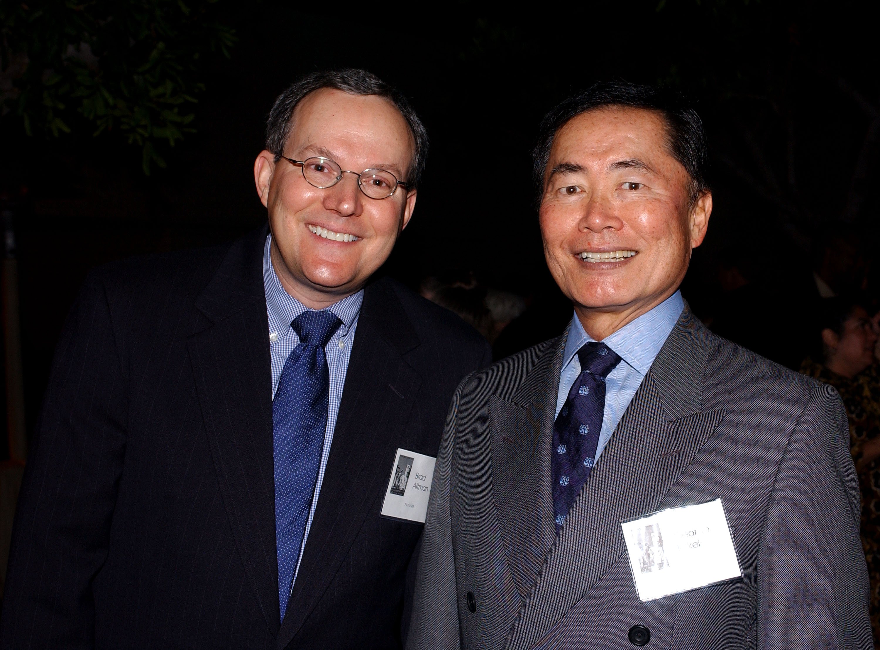Brad Altman and George Takei at the Los Angeles Conservancy 25th Anniversary Gala on October 11, 2003 | Source: Getty Images