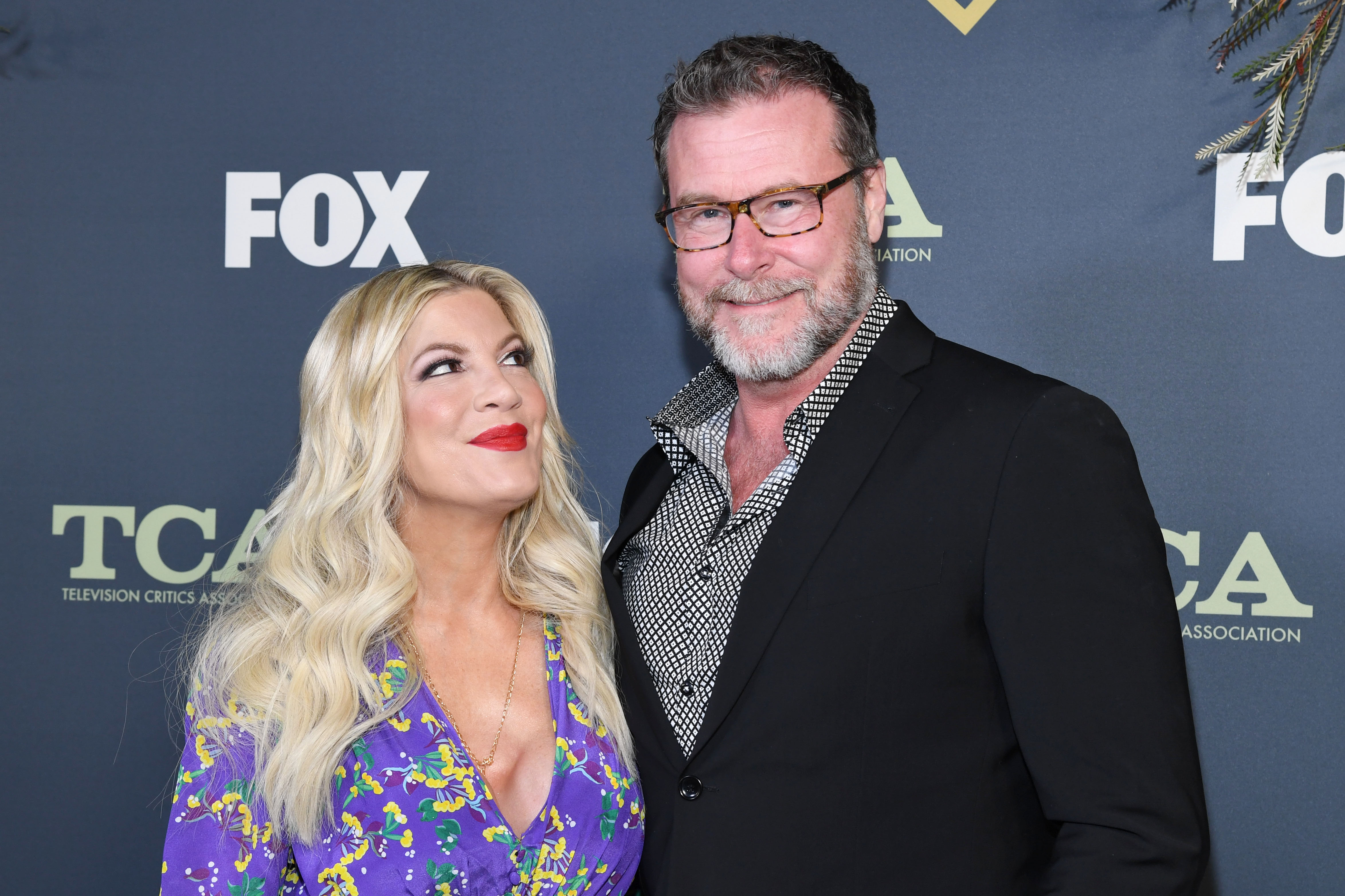 Tori Spelling and Dean McDermott attend the Fox Winter TCA event in Los Angeles on February 6, 2019 | Source: Getty Images