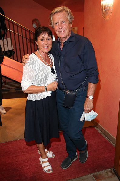 Sigmar und Claudia Solbach, Premiere von "Schwiegermutter und andere Bosheiten", München, 2019 | Quelle: Getty Images