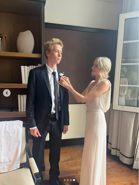 Sasha and Naomi Watts, from a post dated July 27, 2025 | Source: Instagram/naomiwatts
