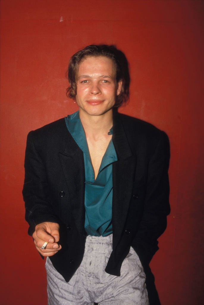 Cris Campion lors d'une soirée au Palace à Paris le 2 mai 1986, France. | Photo : Getty Images Cris Campion lors d'une soirée au Palace à Paris le 2 mai 1986, France. | Photo : Getty Images