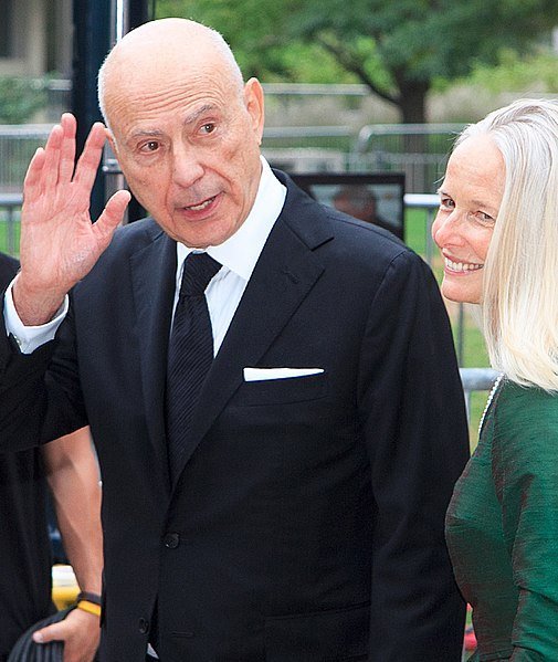  Alan Arkin waves beside his wife Suzanne Newlander at the 2012 Toronto International Film Festival. | Source: Wikimedia Commons