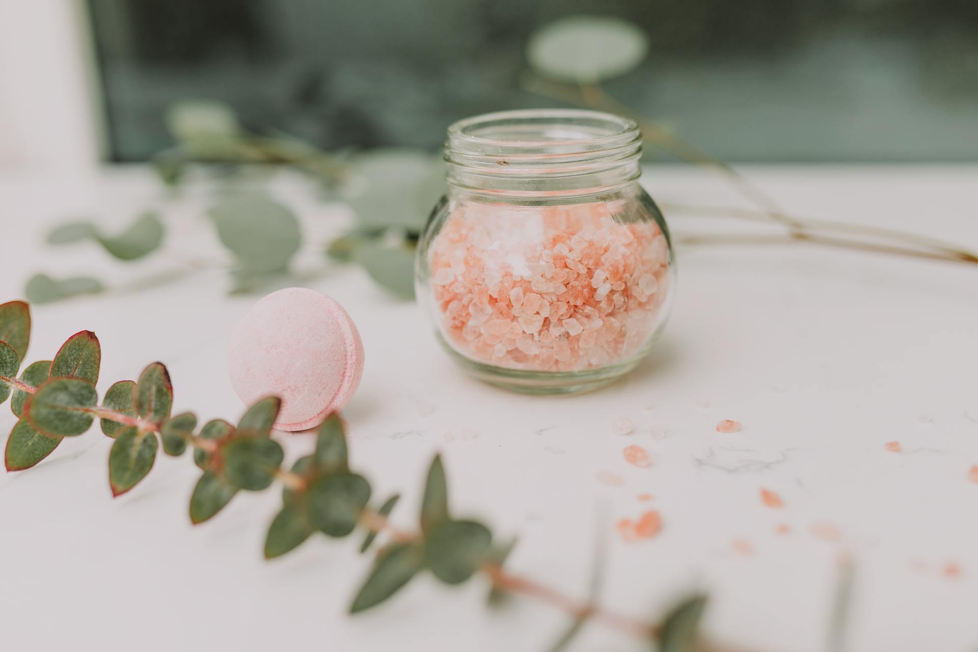 A tiny jar of sea salt | Source: Pexels