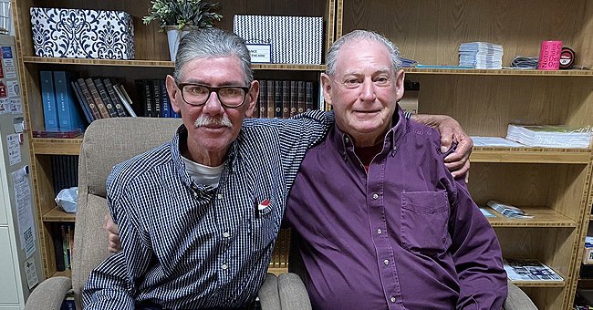 Donald Adcox pictured with his cousin Jim Adcox. | Photo: twitter.com/_NohelyMendoza_ 