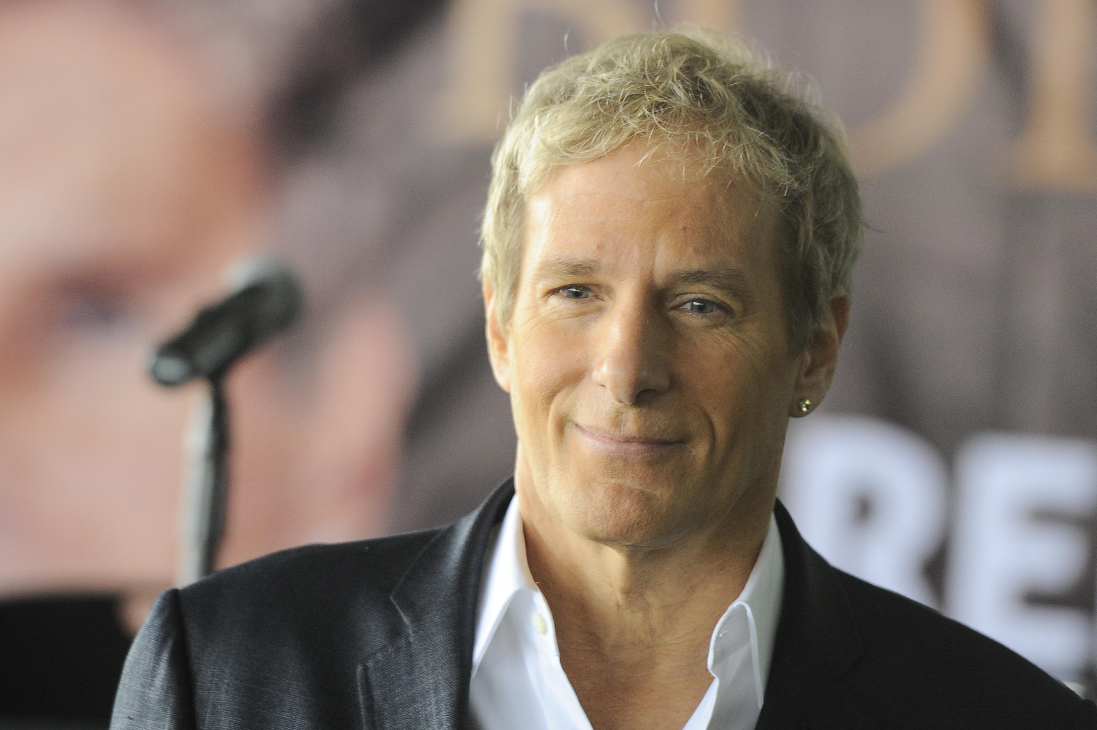 Michael Bolton attends a press conference to announce his concert at the Auditorium Arena Ciudad de México on November 29, 2014 | Source: Getty Images