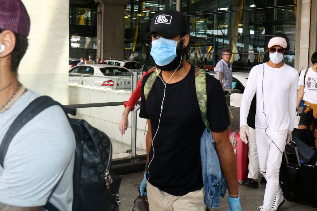Jorge Pérez y Hugo Sierra en el aeropuerto de Barajas el 26 de mayo de 2020 en Madrid, España. | Foto: Getty Images Jorge Pérez y Hugo Sierra en el aeropuerto de Barajas el 26 de mayo de 2020 en Madrid, España. | Foto: Getty Images