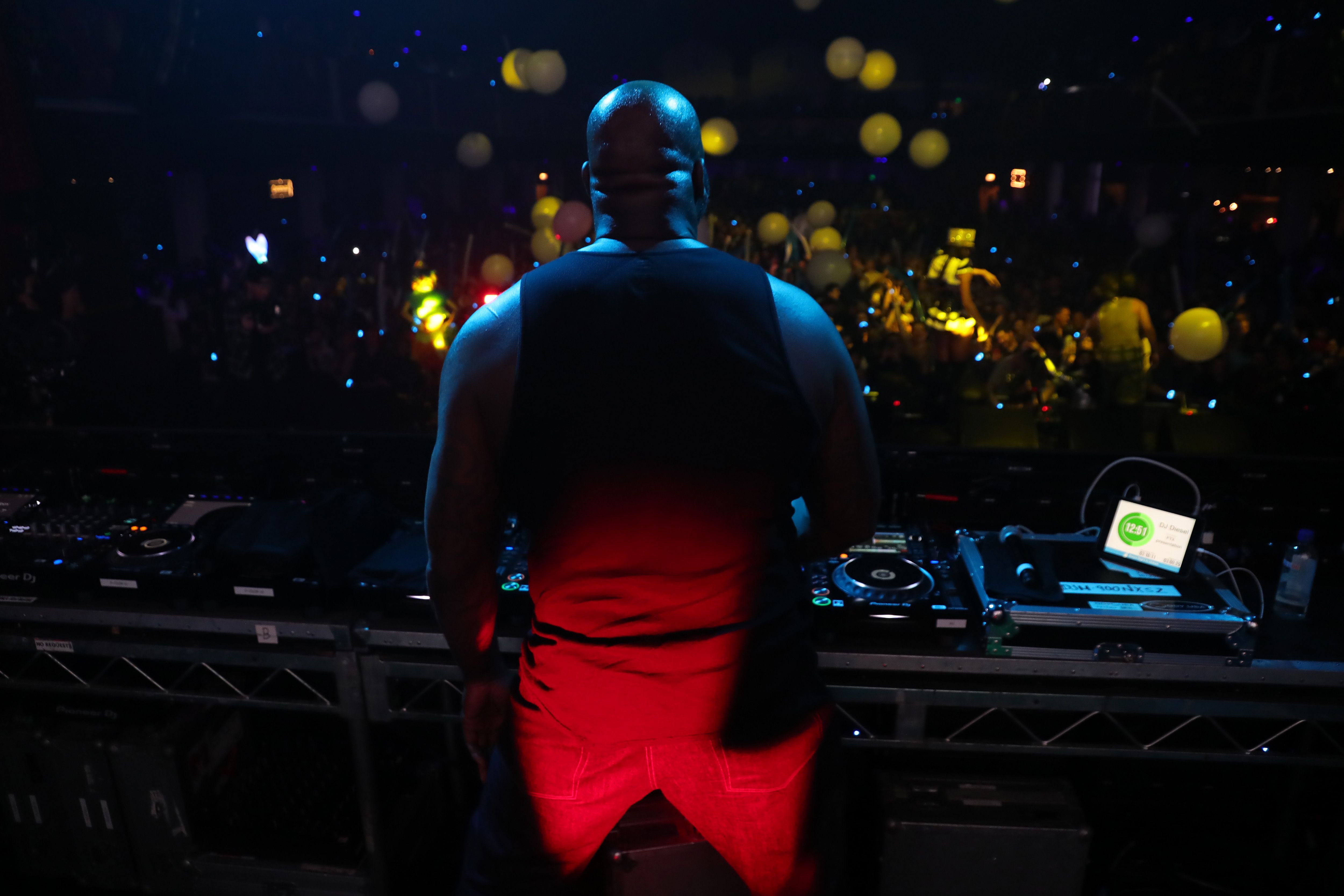 The celeb performs onstage during his Fun House presented by FTX at Shrine Auditorium and Expo Hall on February 11, 2022, in Los Angeles. | Source: Getty Images