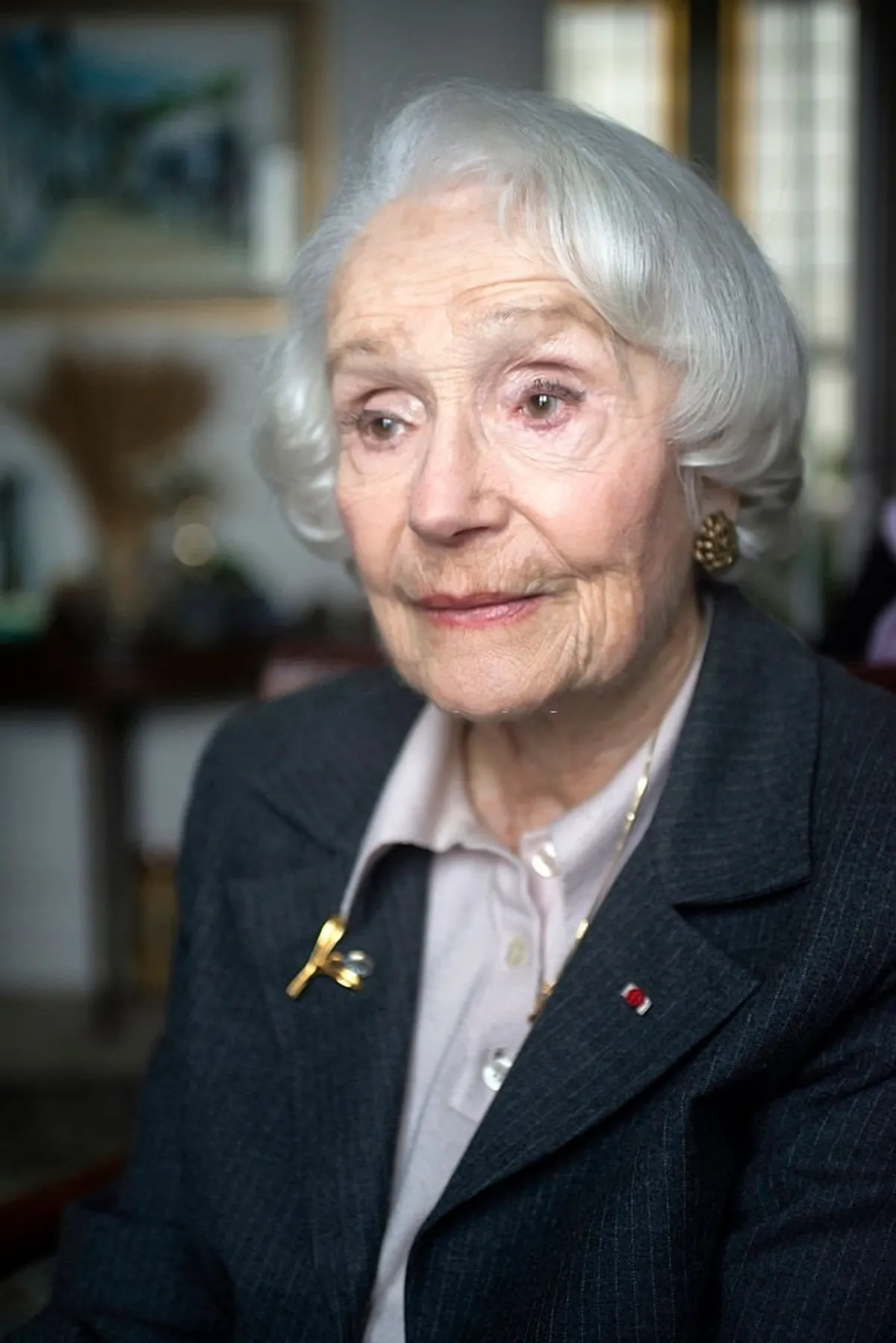 L'actrice Gisèle Casadesus, son mari Lucien Pascal et leur arrière-petite-fille | Photo : Getty Images