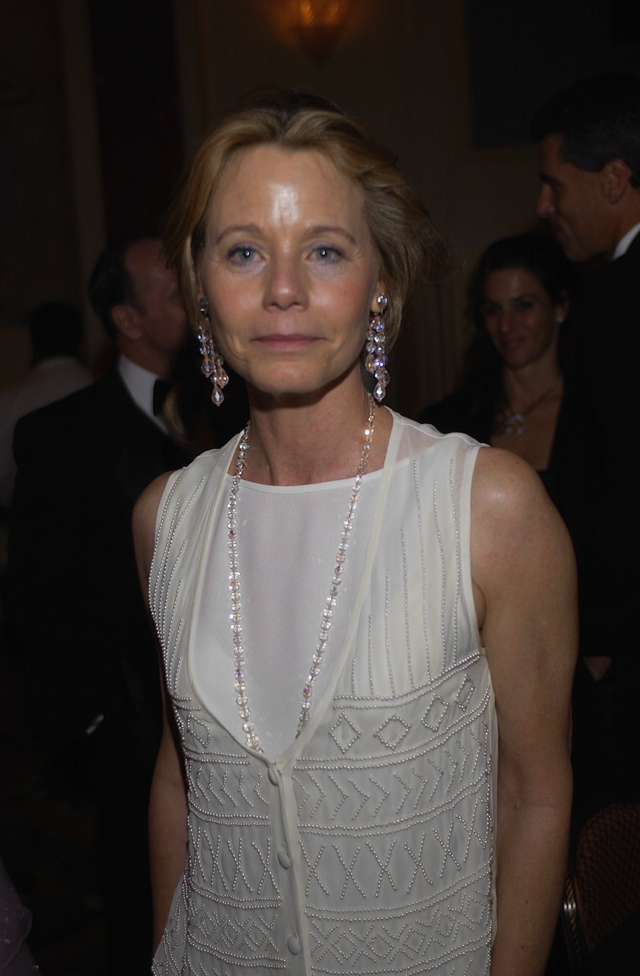 Susan Dey poses for the camera at the 11th Annual St. John's Health Center Caritas Award Gala, on May 21, 2004 at The Regent Beverly Wilshire Hotel in Beverly Hills, California. | Photo: Getty Images