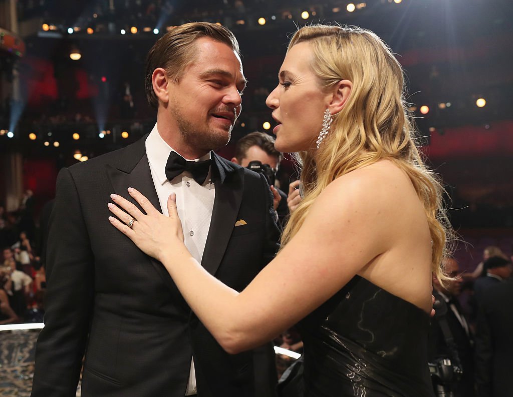  Leonardo DiCaprio and Kate Winslet attend the 88th Annual Academy Awards at Hollywood & Highland Center on February 28, 2016 | Photo: Getty Images