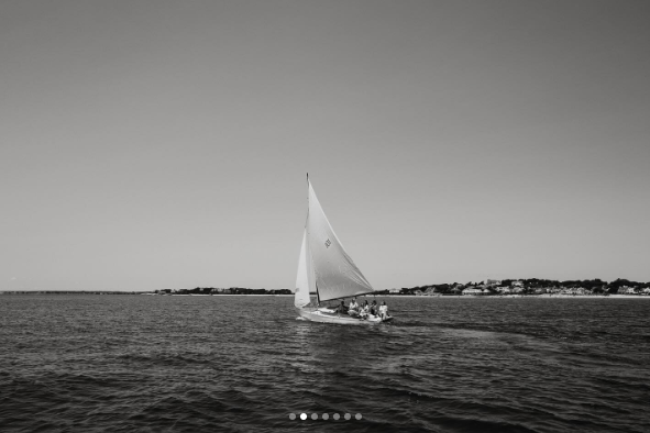 A sailboat setting sail during Mariah Kennedy Cuomo and Tellef Lundevall's wedding day, posted on July 24, 2024 | Source: Instagram/annerhettphotography