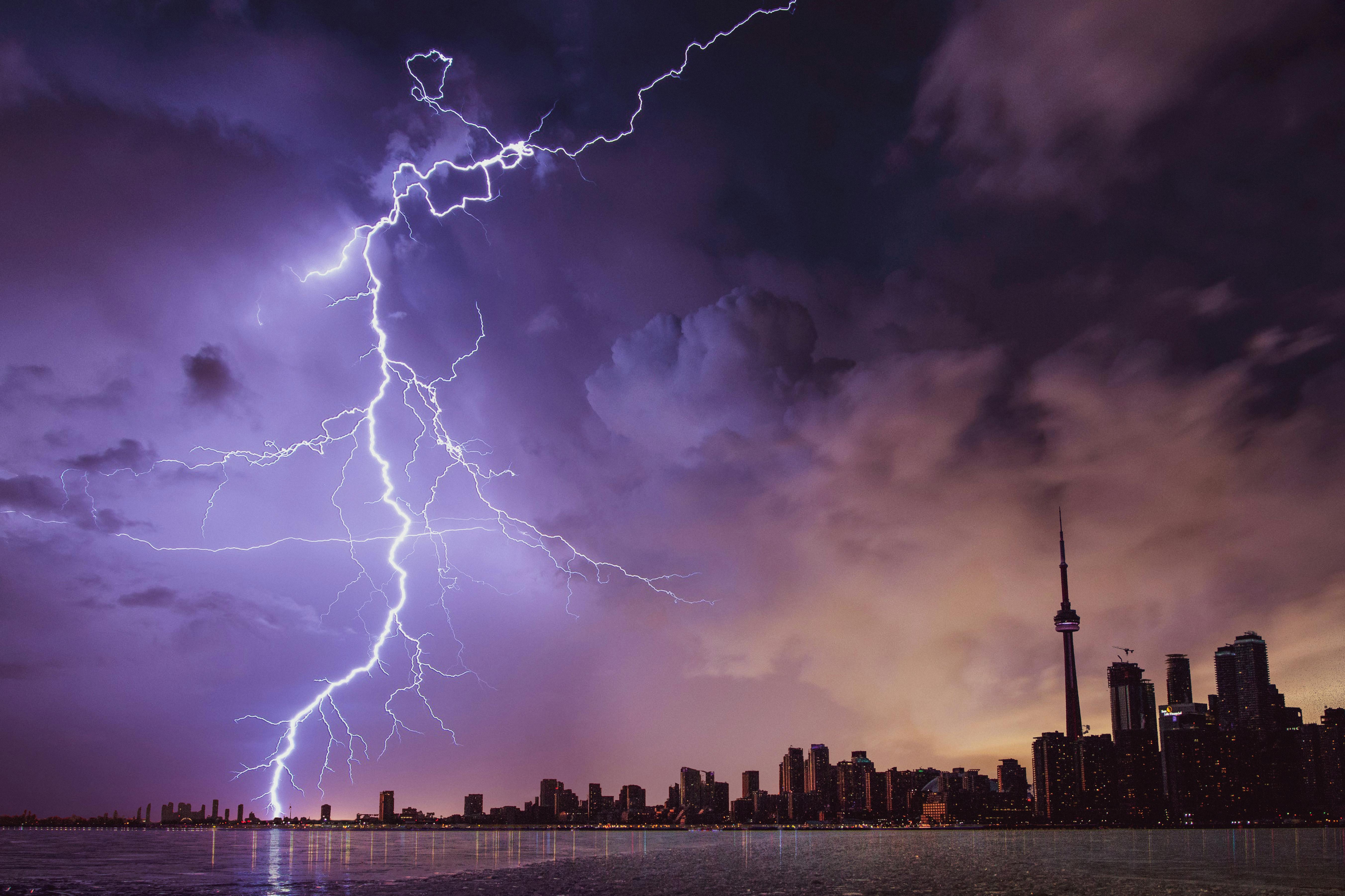 Thunderstorms in the sky | Source: Pexels