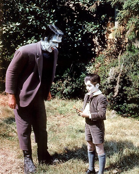 Fred Gwynne (1926 - 1993, left) and Butch Patrick in the TV comedy horror series 'The Munsters | Photo: Getty Images