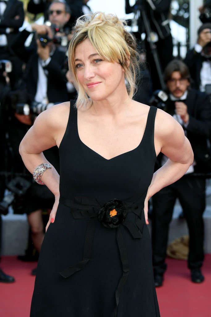 Valeria Bruni Tedeschi assiste à la projection de la cérémonie de clôture de "The Specials" lors du 72e Festival du film de Cannes le 25 mai 2019 à Cannes, France. | Photo : Getty Images