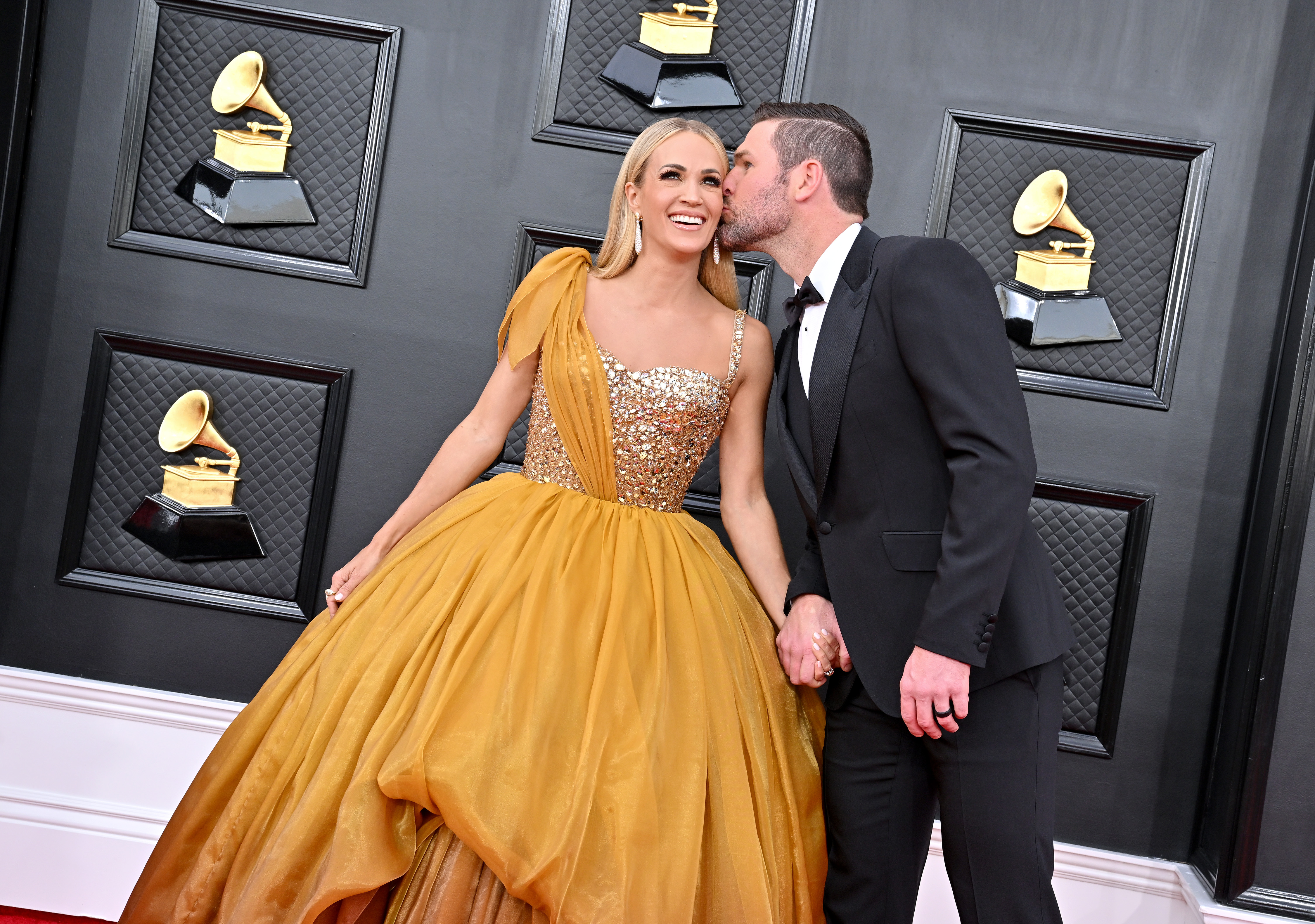 Mike Fisher and Carrie Underwood at the 64th Annual Grammy Awards in Las Vegas, Nevada on April 3, 2022 | Source: Getty Images