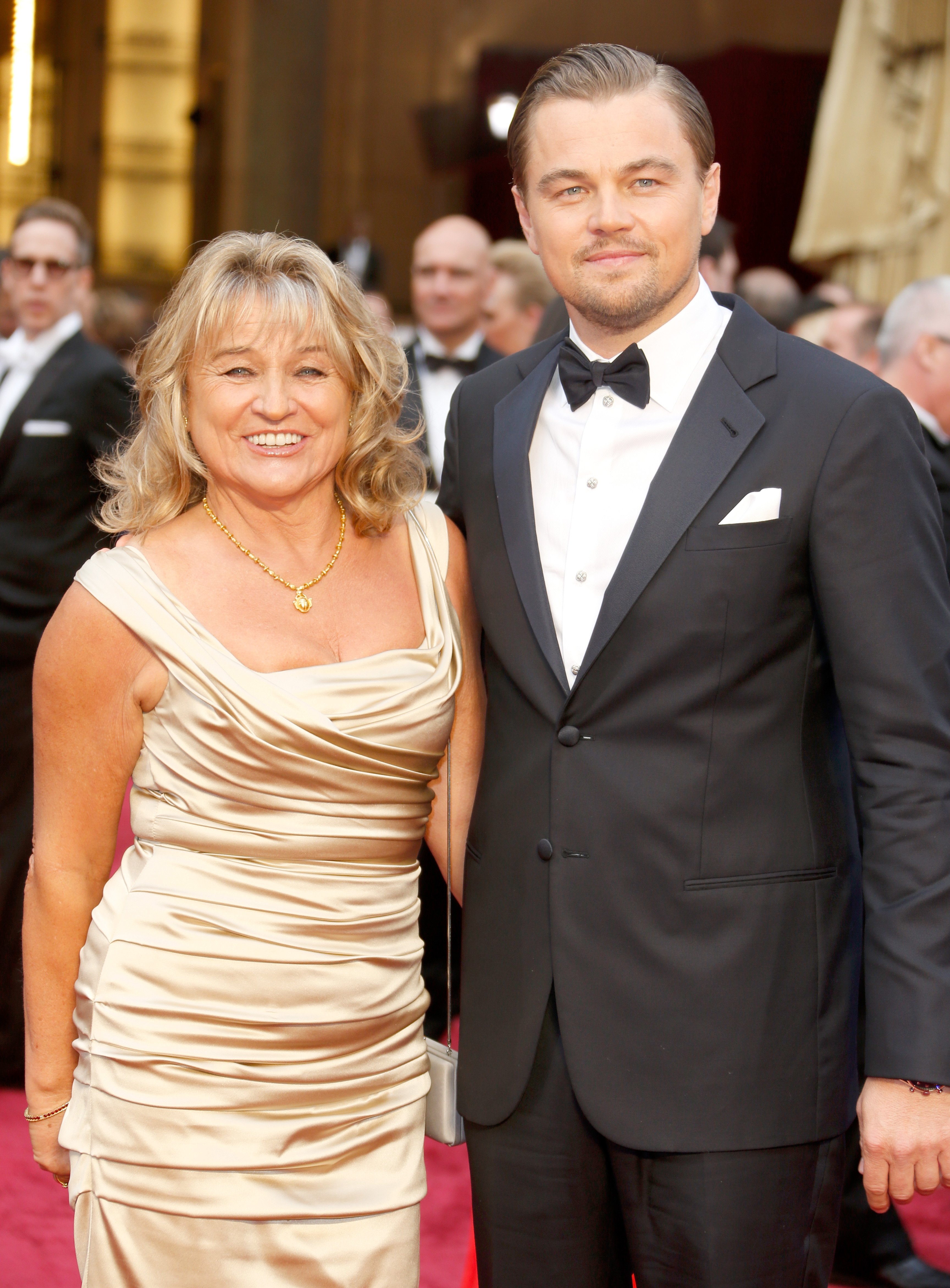 Leonardo DiCaprio mit seiner Mutter Irmelin Indenbirken in Los Angeles im Jahr 2014 | Quelle: Getty Images