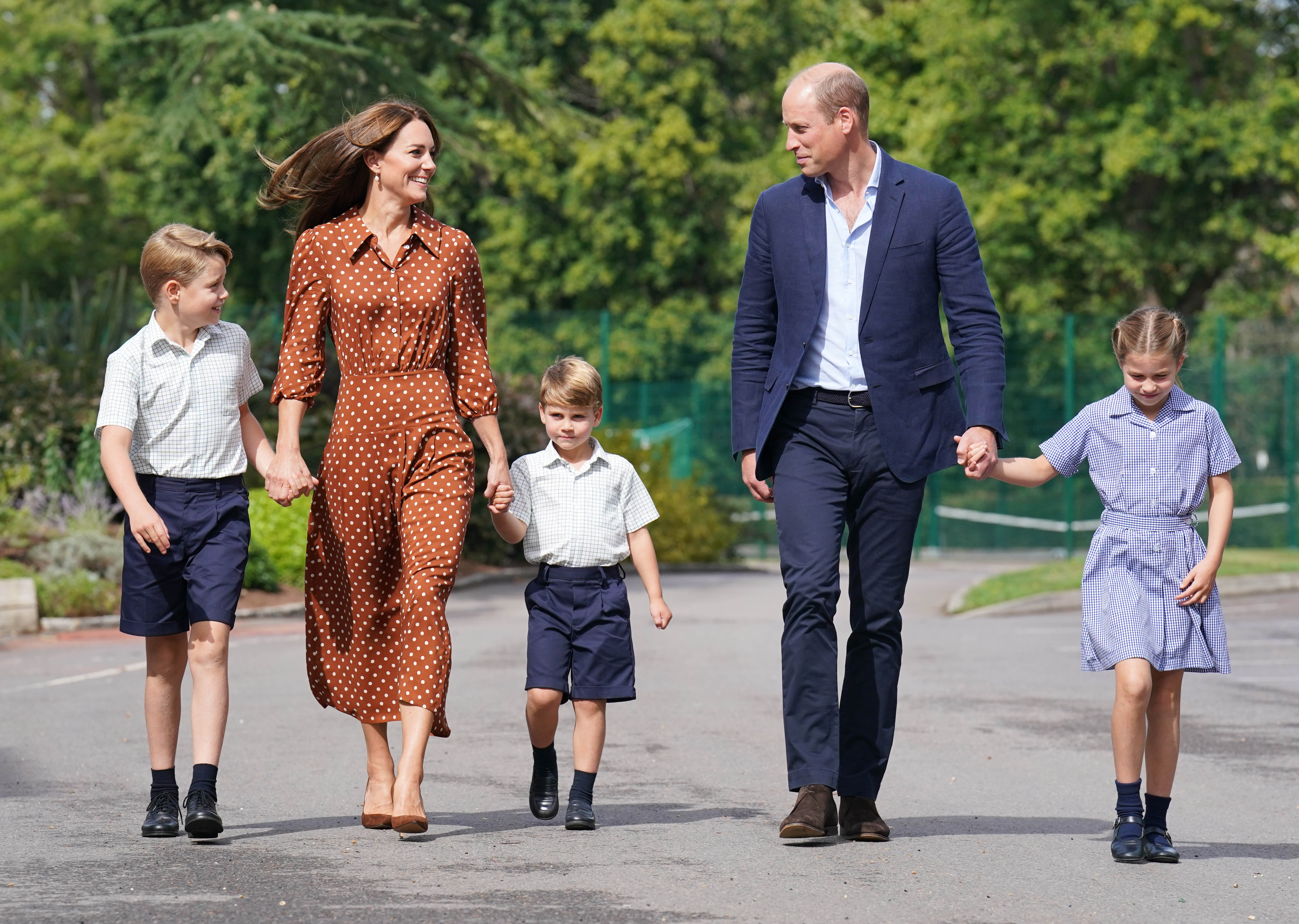 Prince George, Princess Charlotte, and Prince Louis, accompanied by their parents Prince William and Catherine, Duchess of Cambridge, arrive for a settling in afternoon at Lambrook School, near Ascot, on September 7, 2022, in Bracknell, England. | Source: Getty Images
